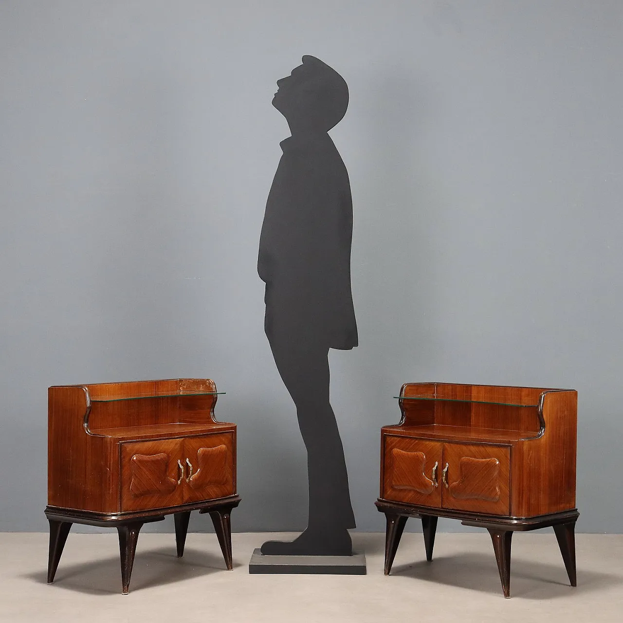 Coppia di comodini in legno esotico, ottone vetro, '900 3