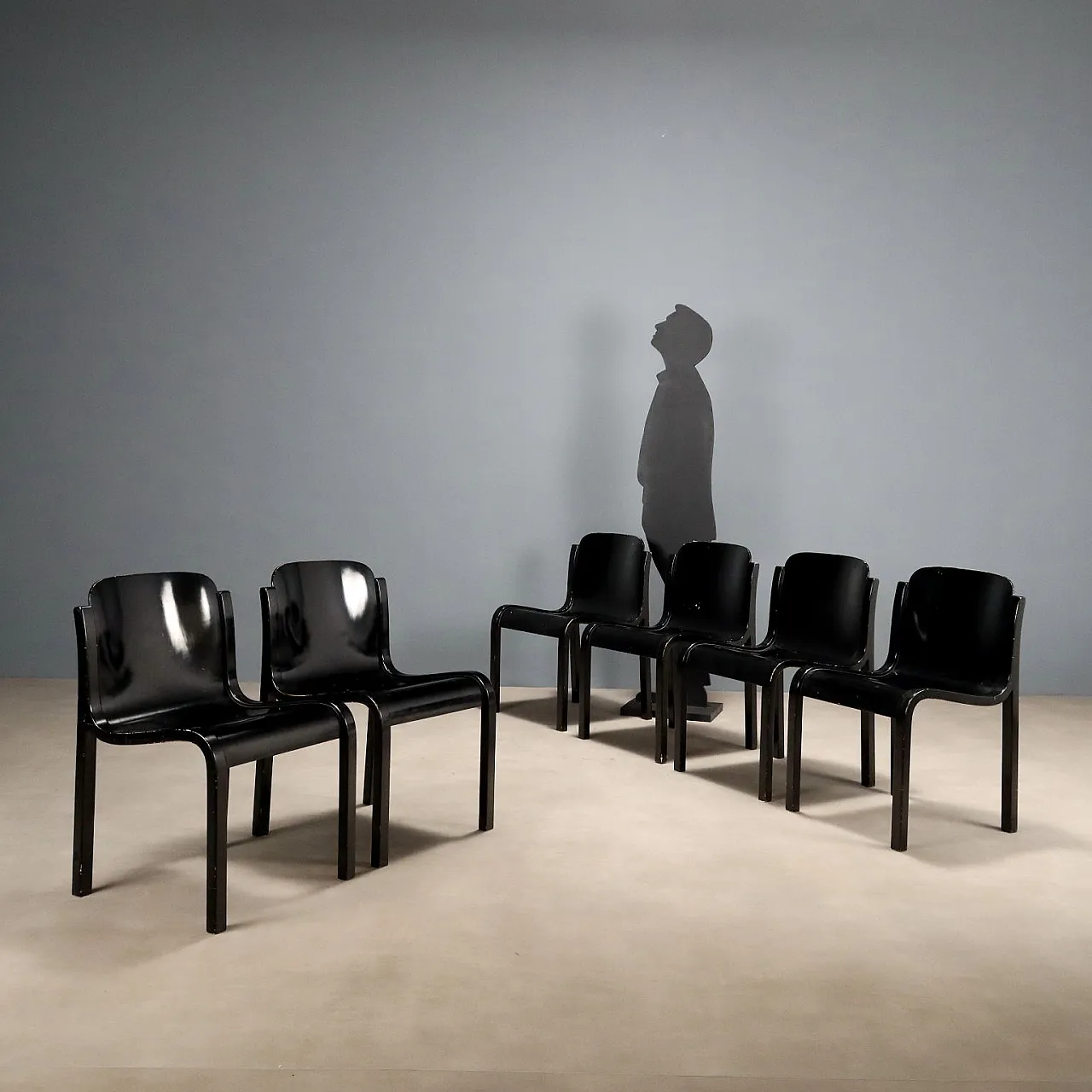 6 lacquered wooden chairs, 20th century 3