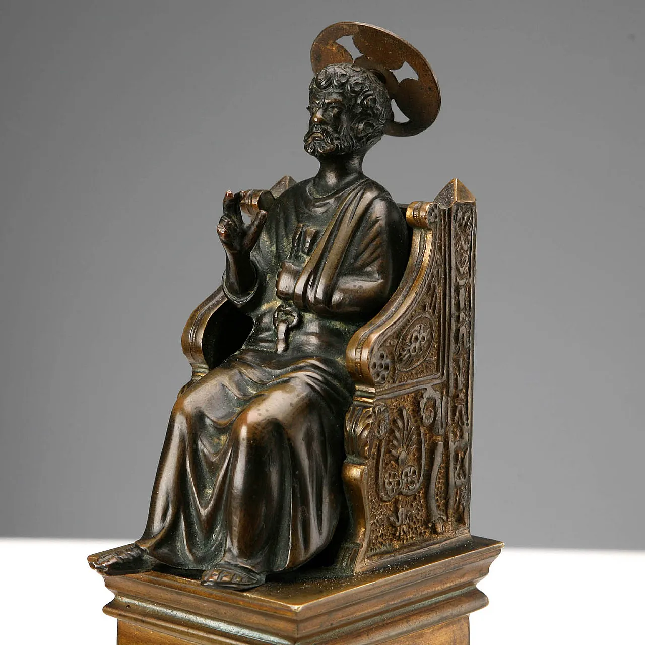 Scultura in bronzo raffigurante San Pietro in Trono, '800 8