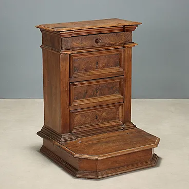 Inginocchiatoio barocco in noce, primo '700