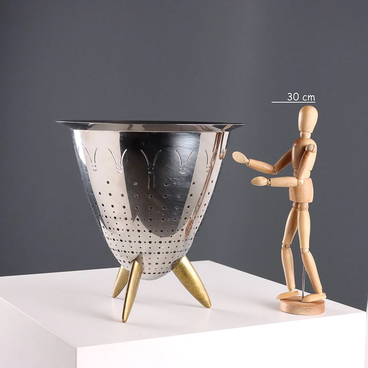 Scolatoio Max le Chinois Philippe Starck per Alessi, '900 2