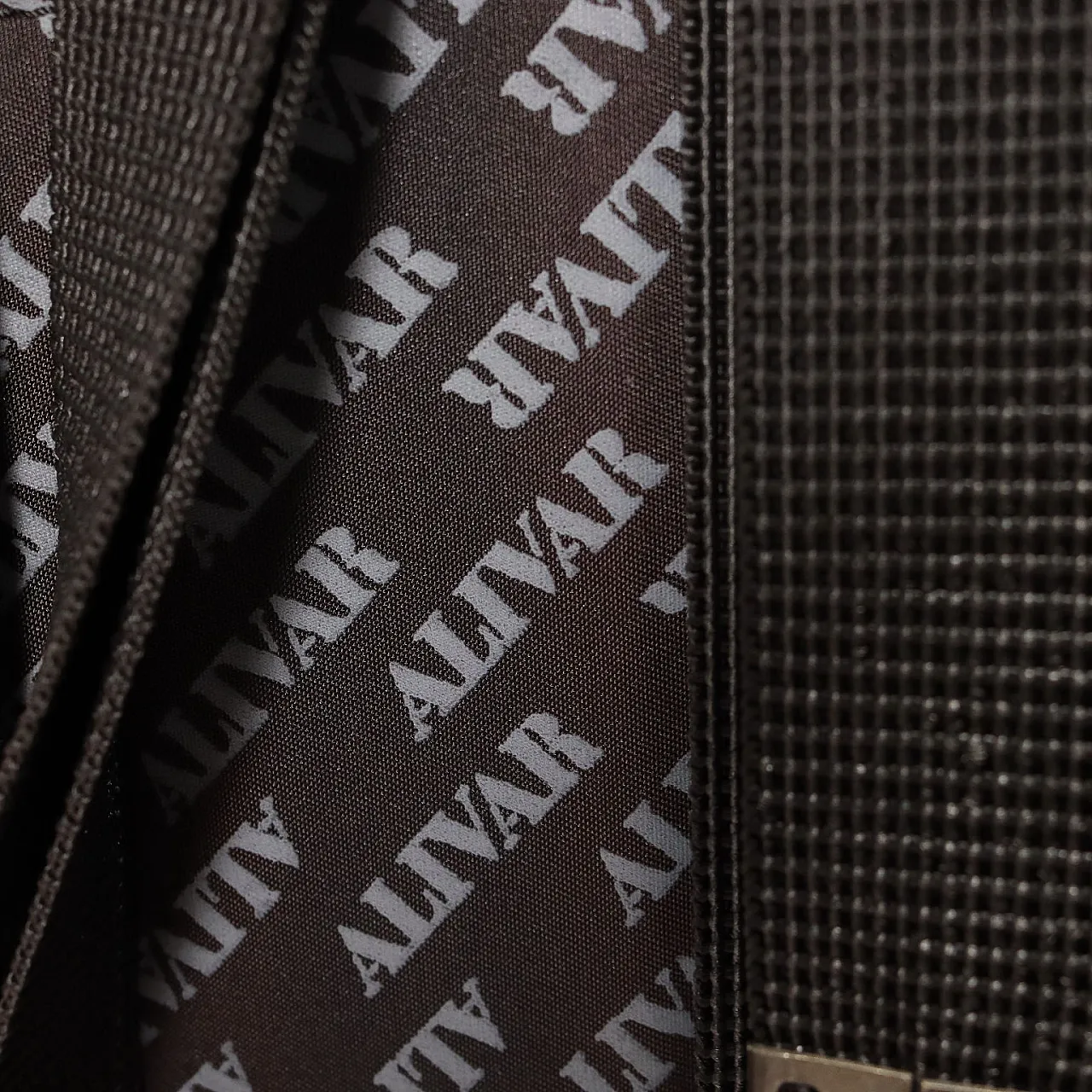 Chaise longue in metallo smaltato e cromato, '900 10