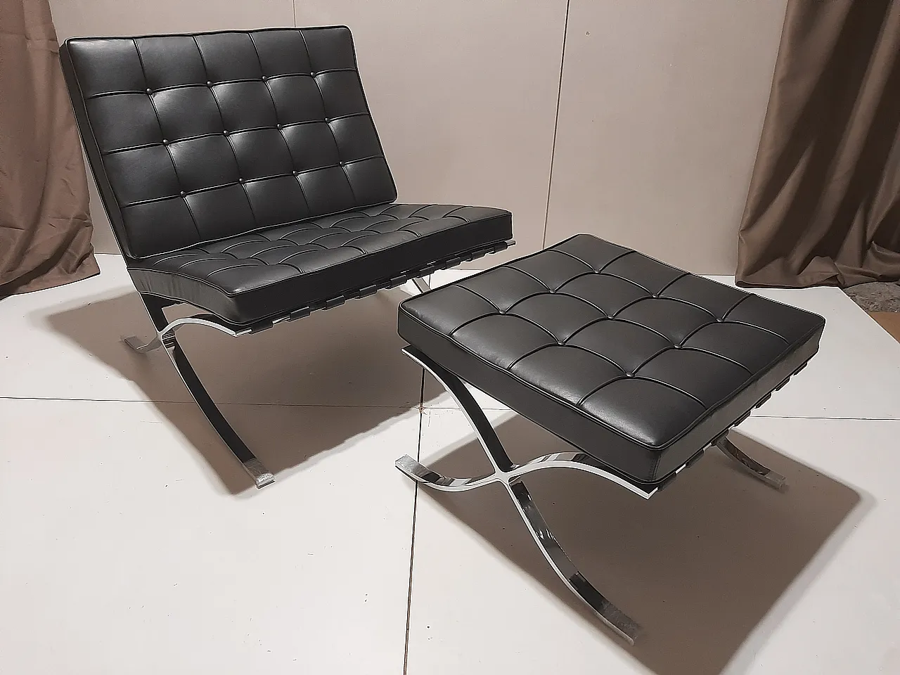 Barcellona Relax armchair by Knoll in black Venezia leather, 2000s 3