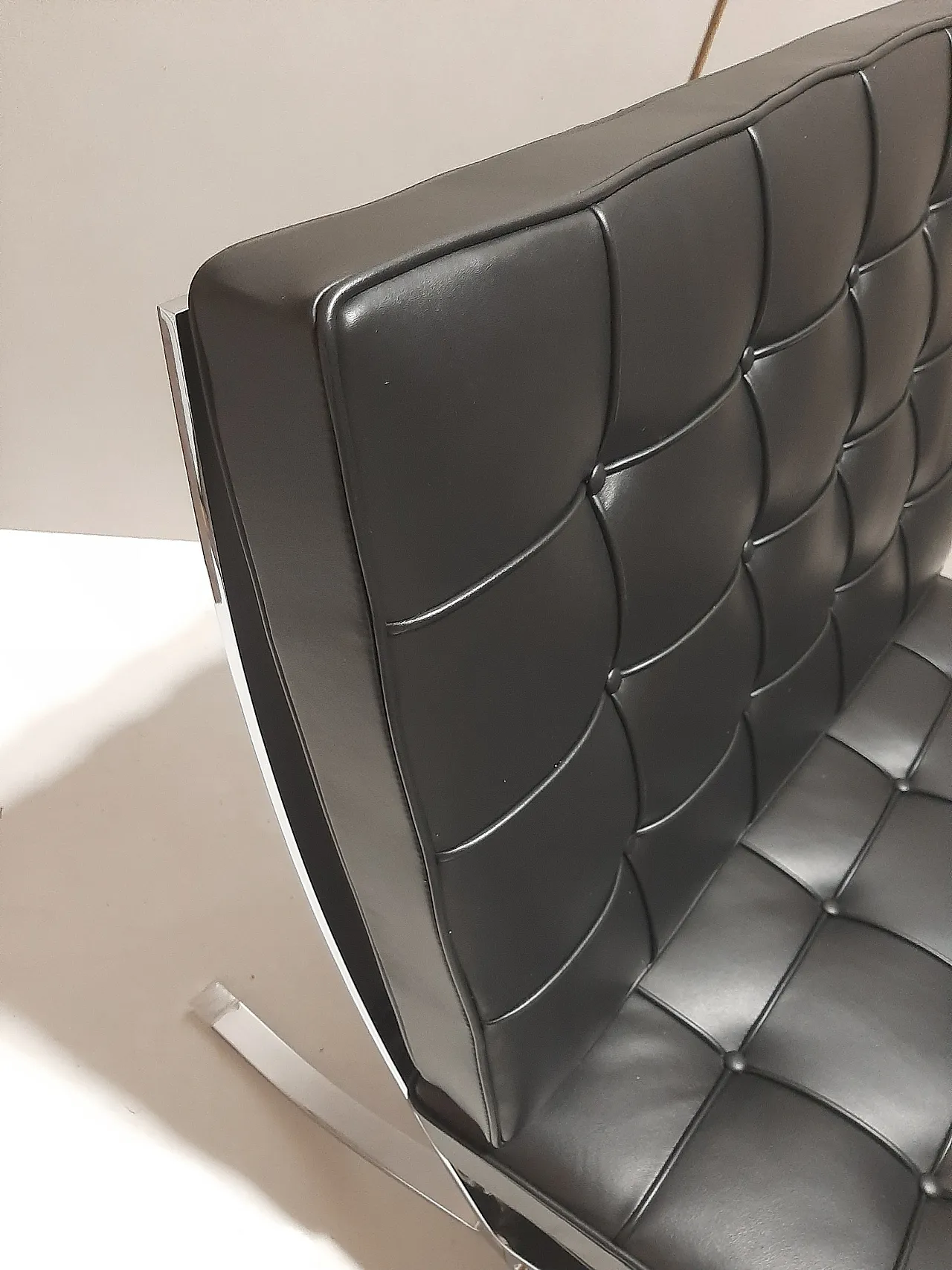 Barcellona Relax armchair by Knoll in black Venezia leather, 2000s 14