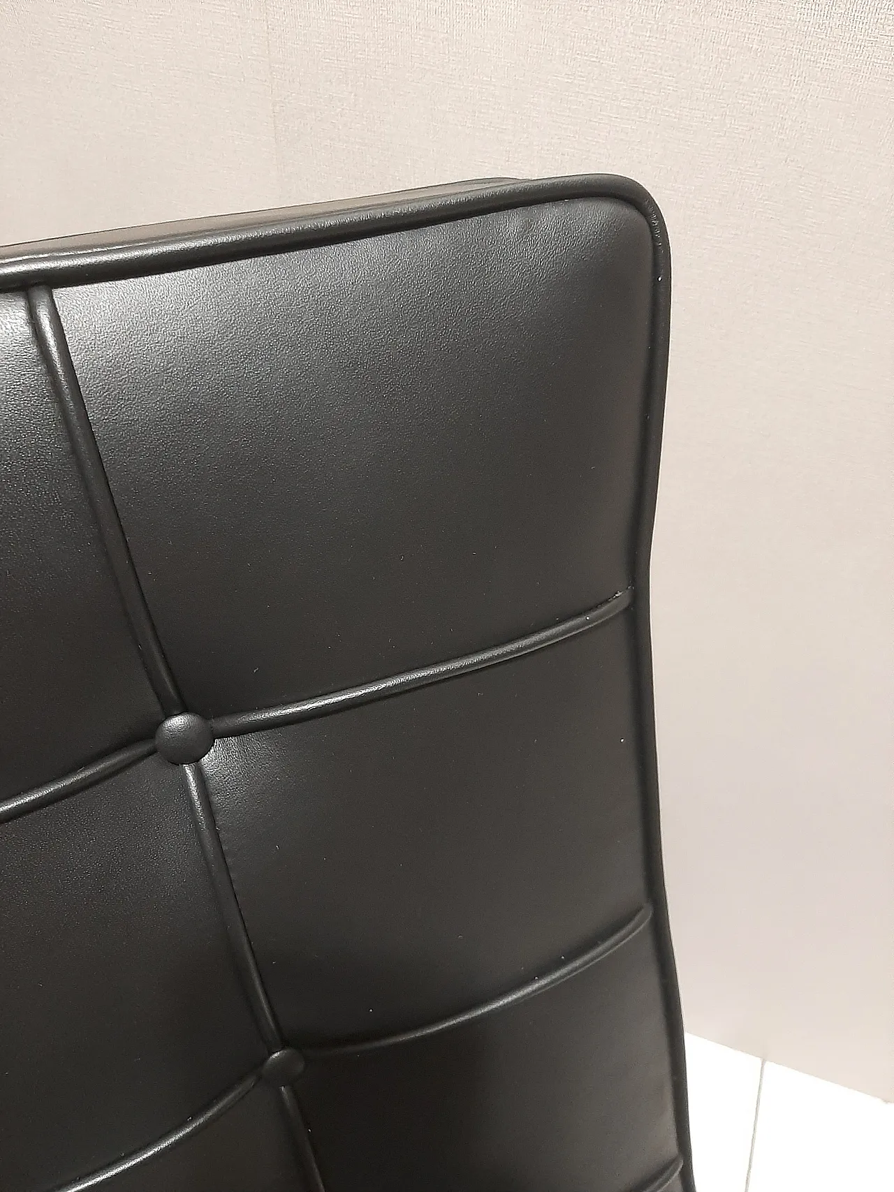 Barcellona Relax armchair by Knoll in black Venezia leather, 2000s 26