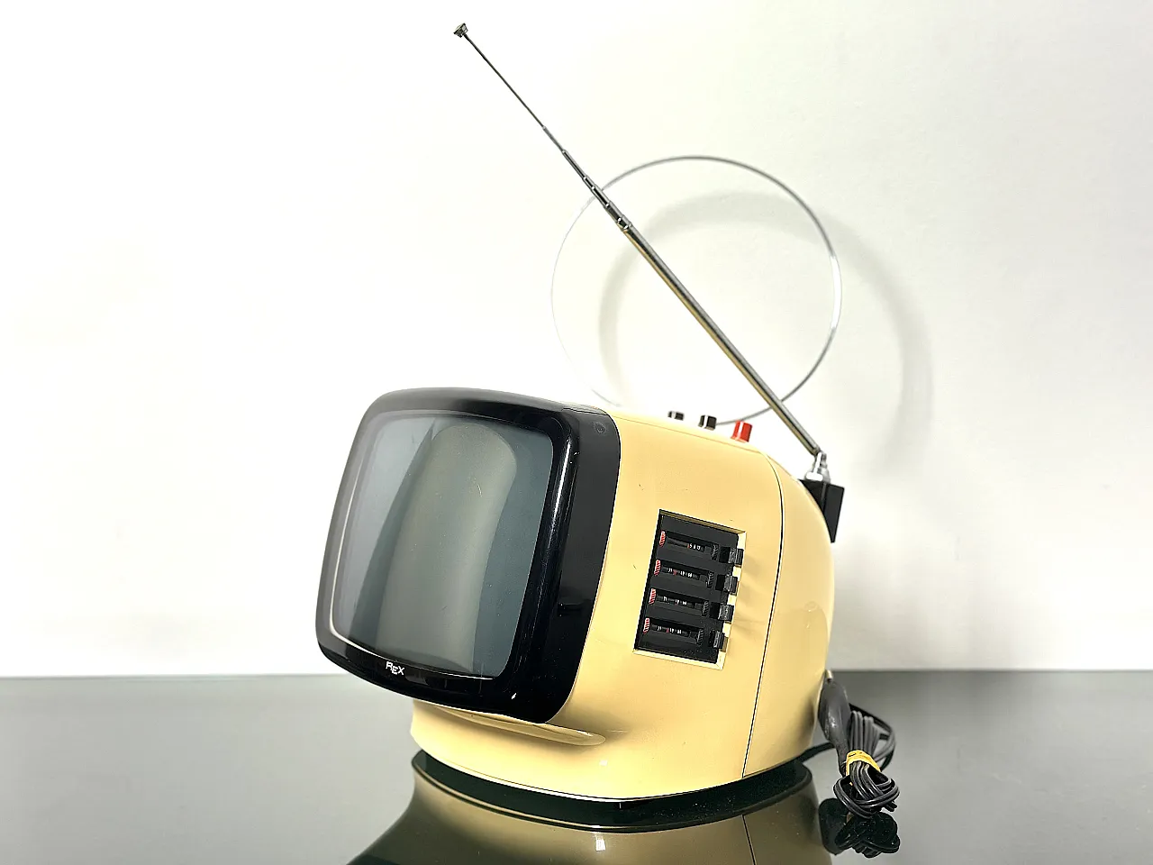 Televisore REX L9 di Luigi Molinis, anni '70 2