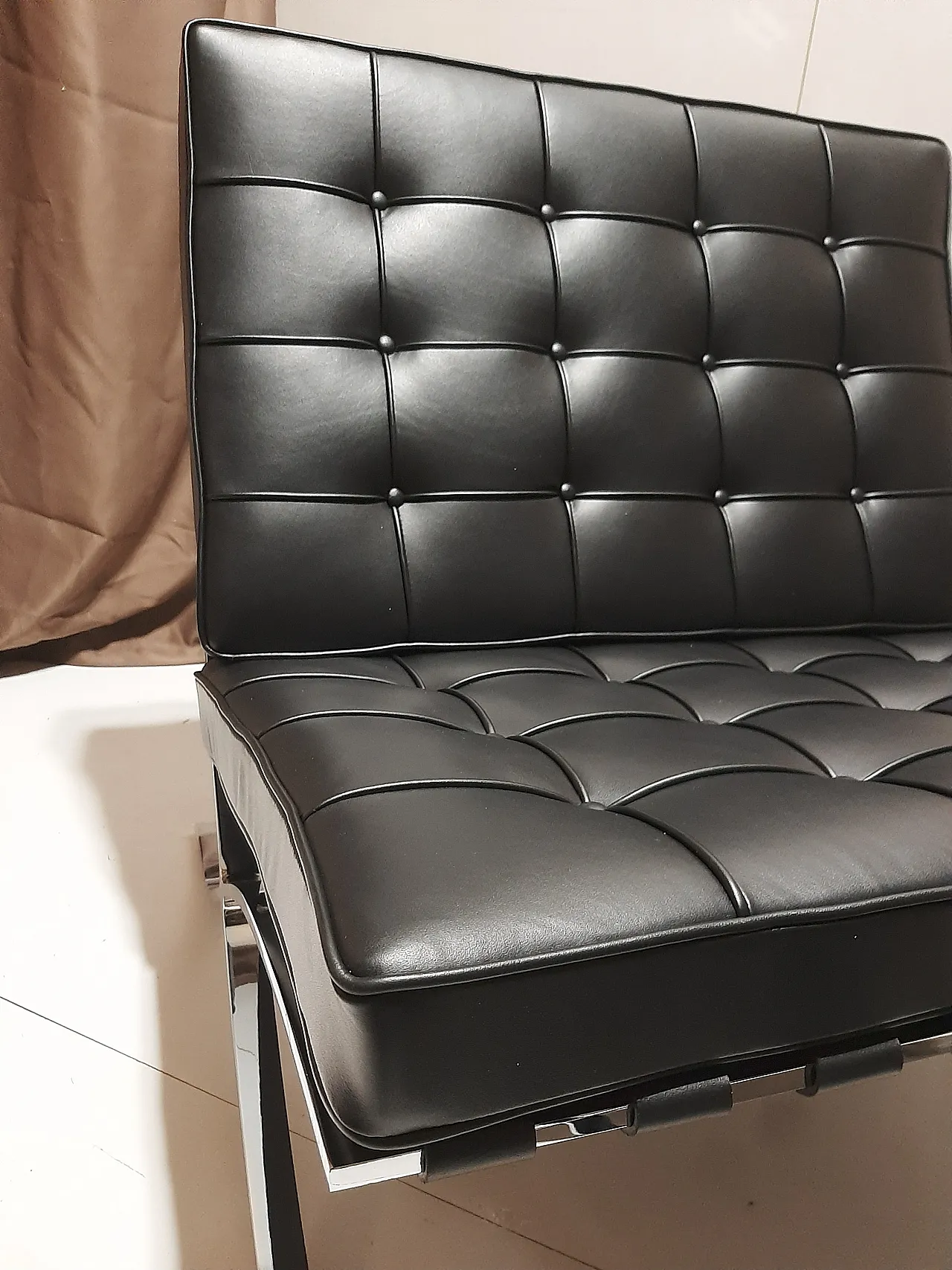 Barcellona Relax armchair by Knoll in black Venezia leather, 2000s 43