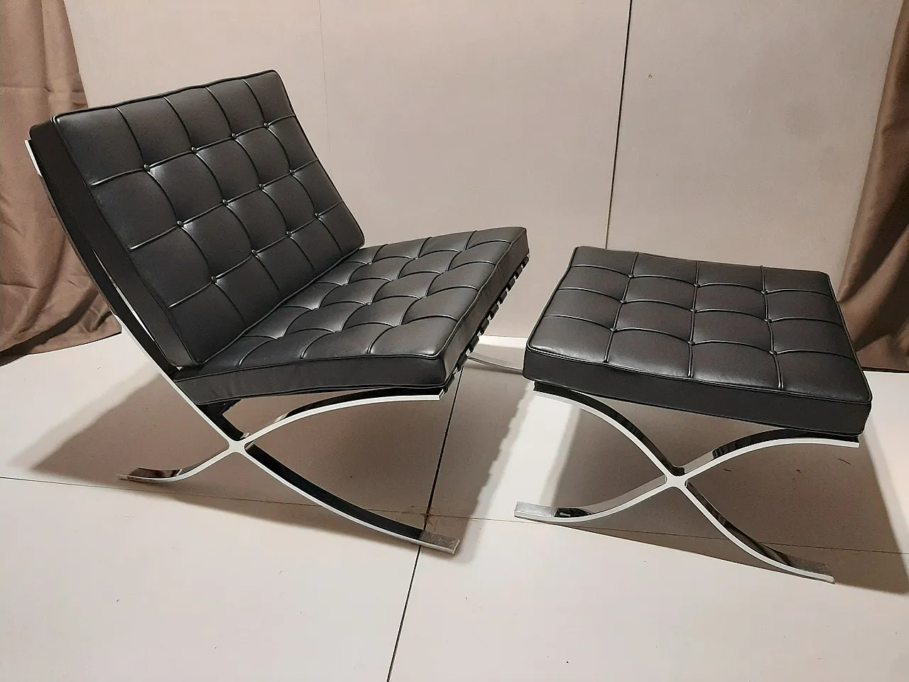 Barcellona Relax armchair by Knoll in black Venezia leather, 2000s 62