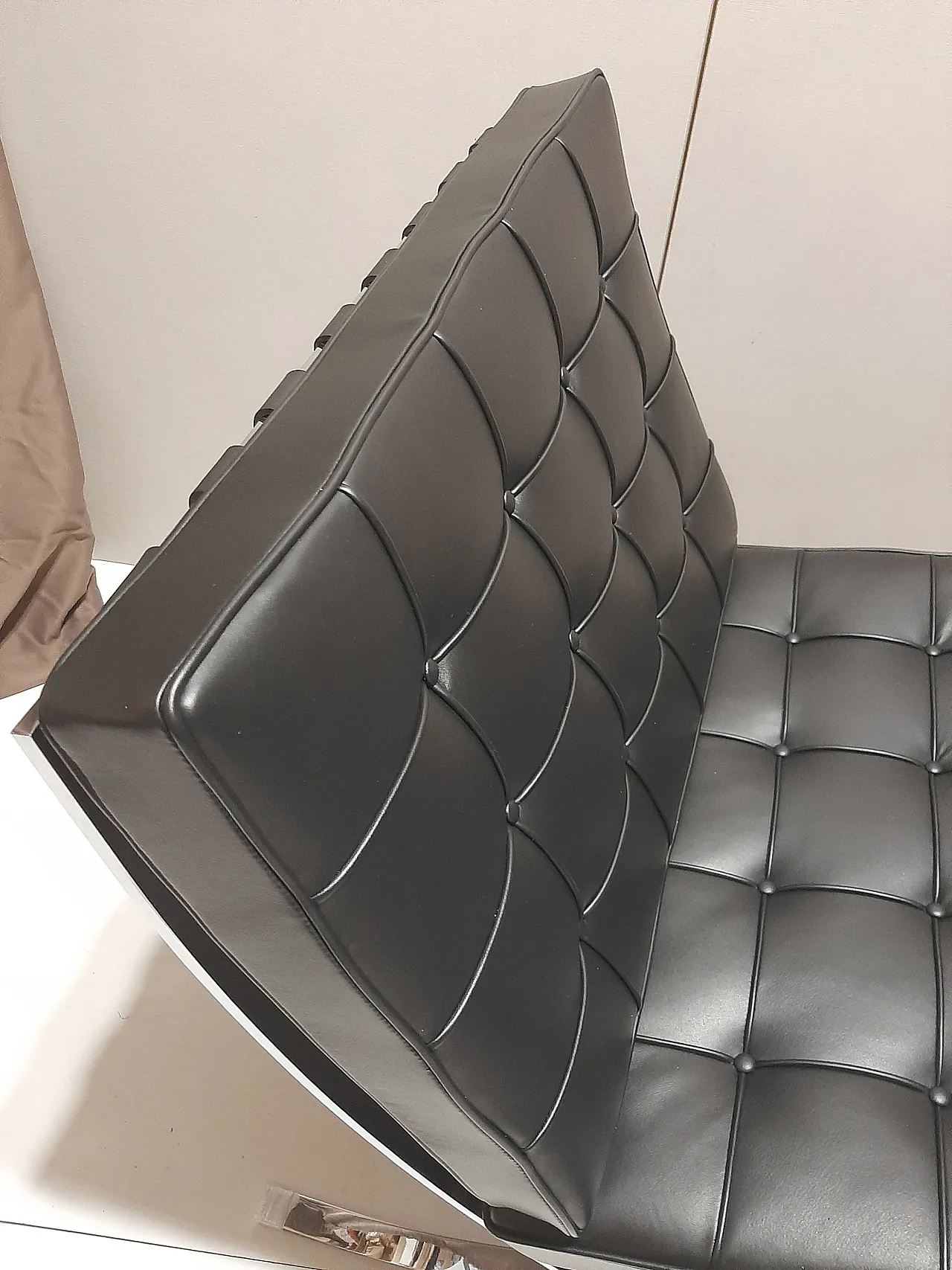 Barcellona Relax armchair by Knoll in black Venezia leather, 2000s 64