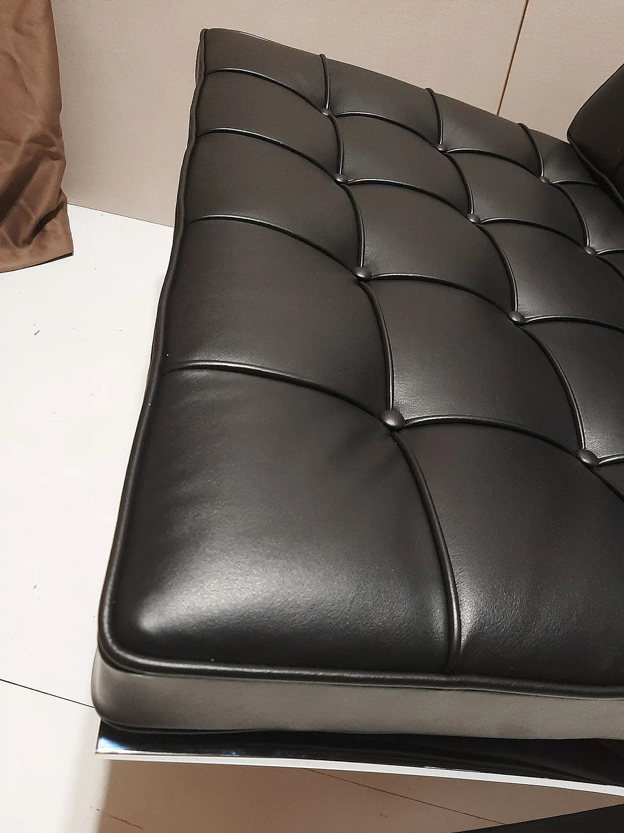 Barcellona Relax armchair by Knoll in black Venezia leather, 2000s 67