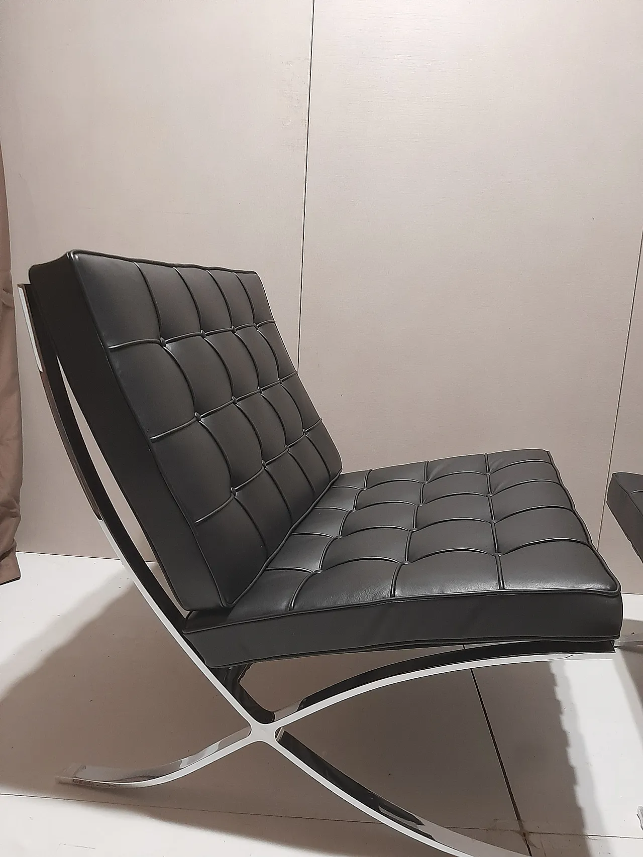 Barcellona Relax armchair by Knoll in black Venezia leather, 2000s 74