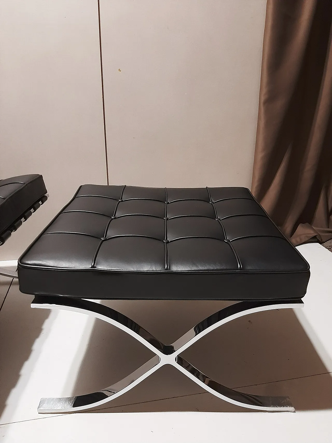 Barcellona Relax armchair by Knoll in black Venezia leather, 2000s 75