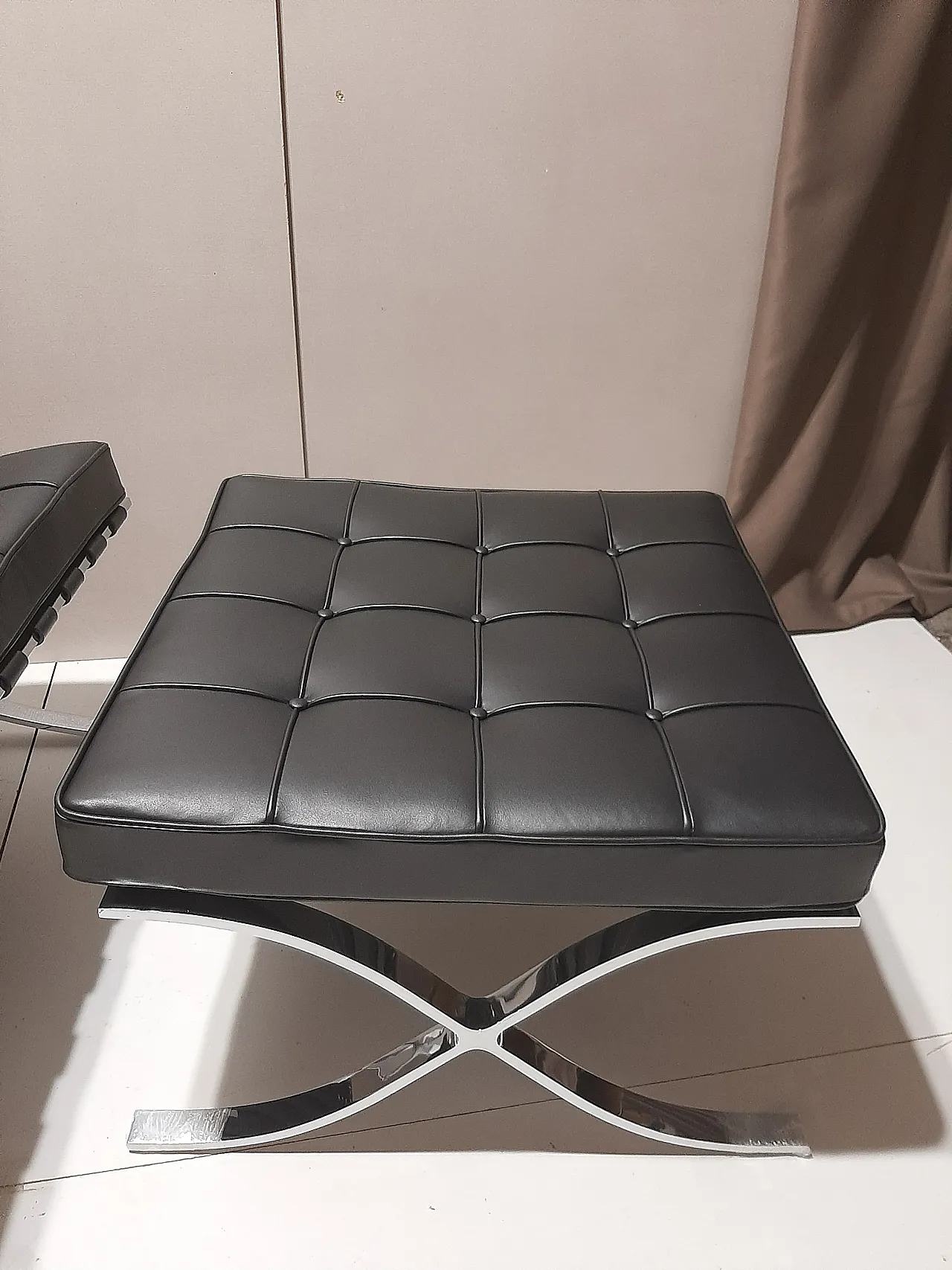 Barcellona Relax armchair by Knoll in black Venezia leather, 2000s 76