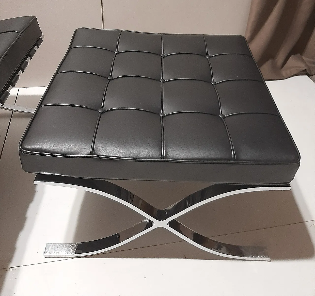 Barcellona Relax armchair by Knoll in black Venezia leather, 2000s 78