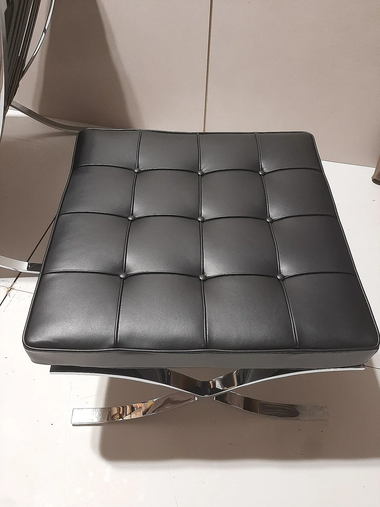 Barcellona Relax armchair by Knoll in black Venezia leather, 2000s 98