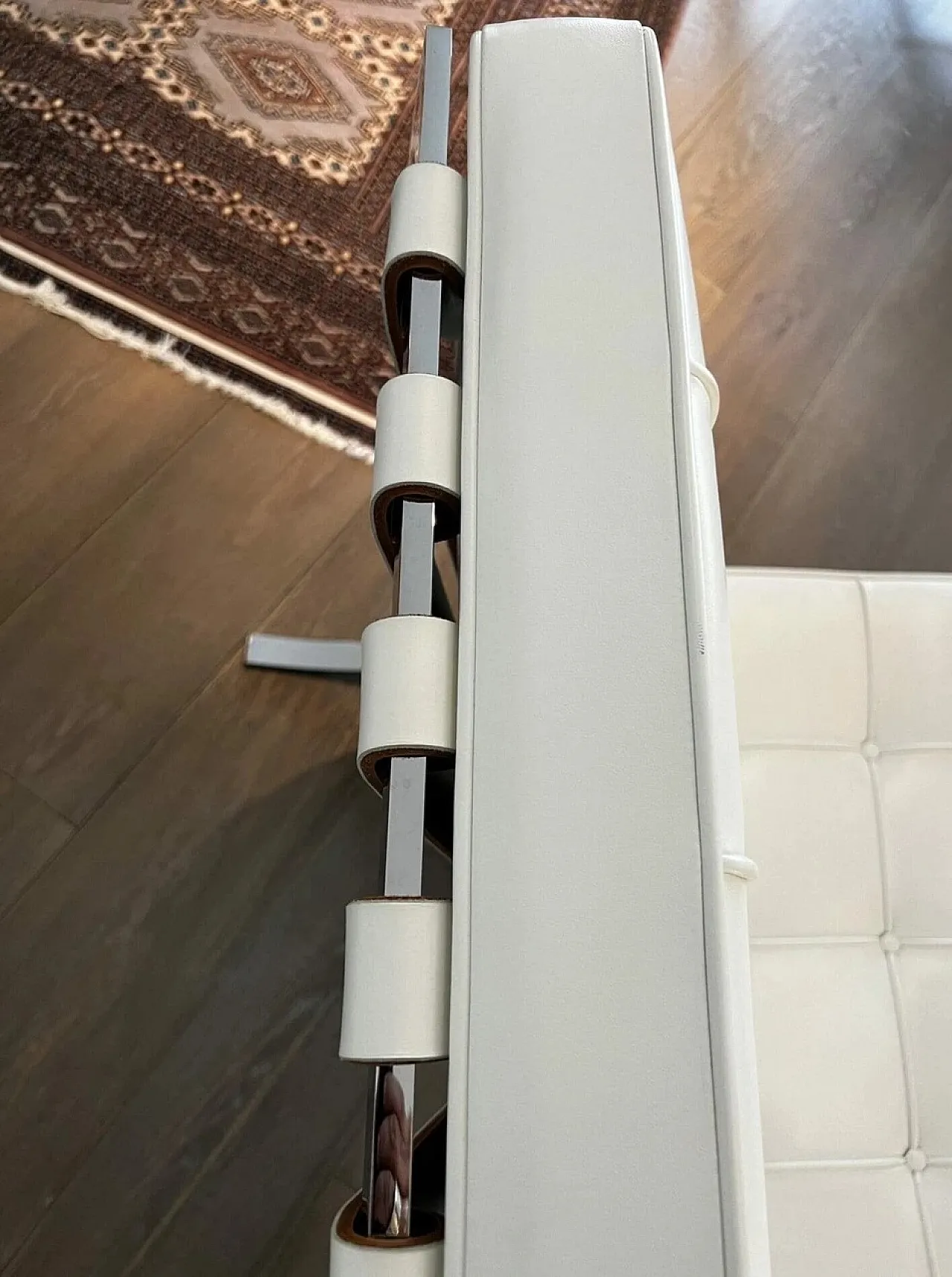 Barcelona Relax armchair  white Venezia leather, 2000s 18