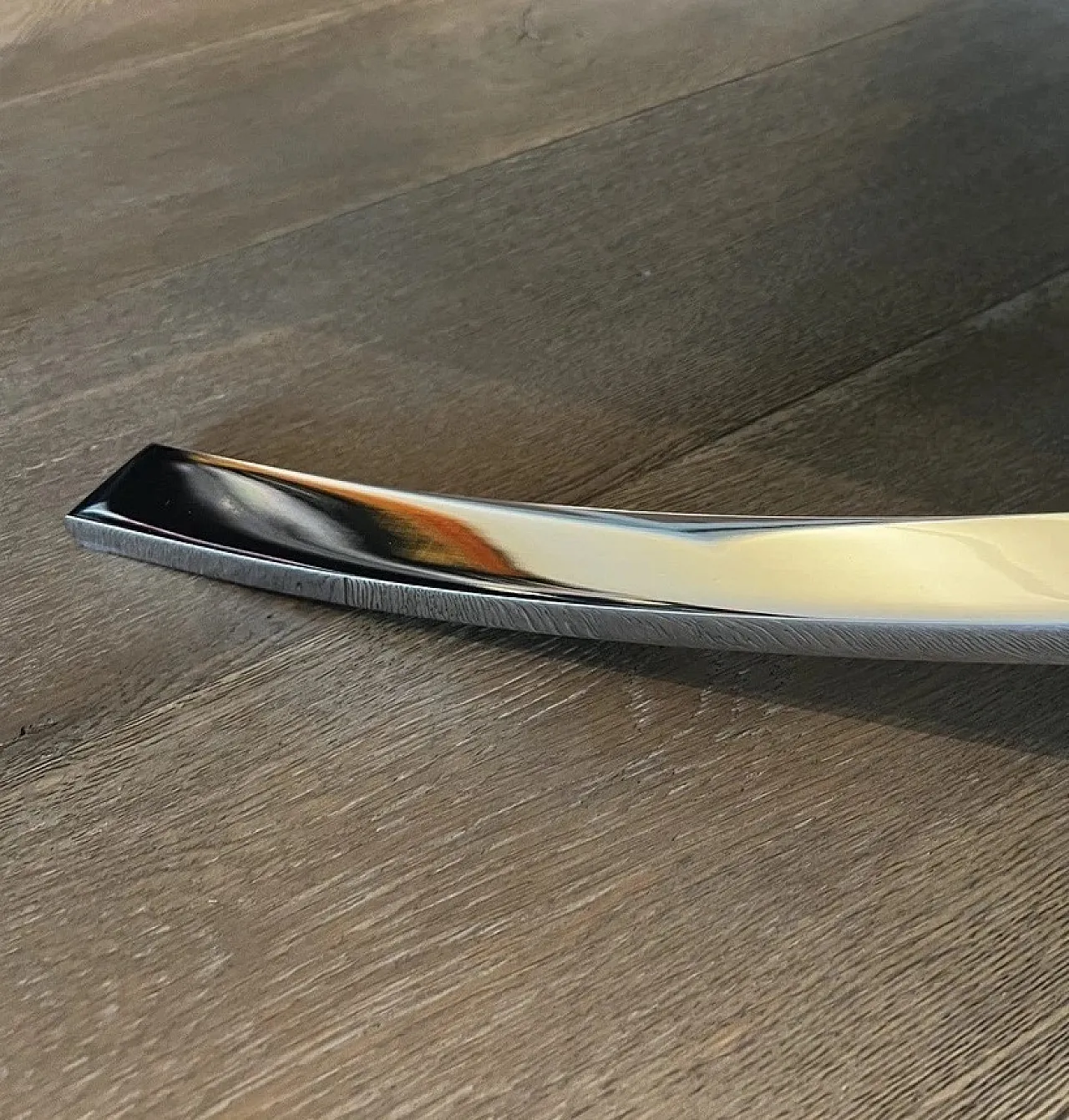 Barcelona Relax armchair  white Venezia leather, 2000s 21