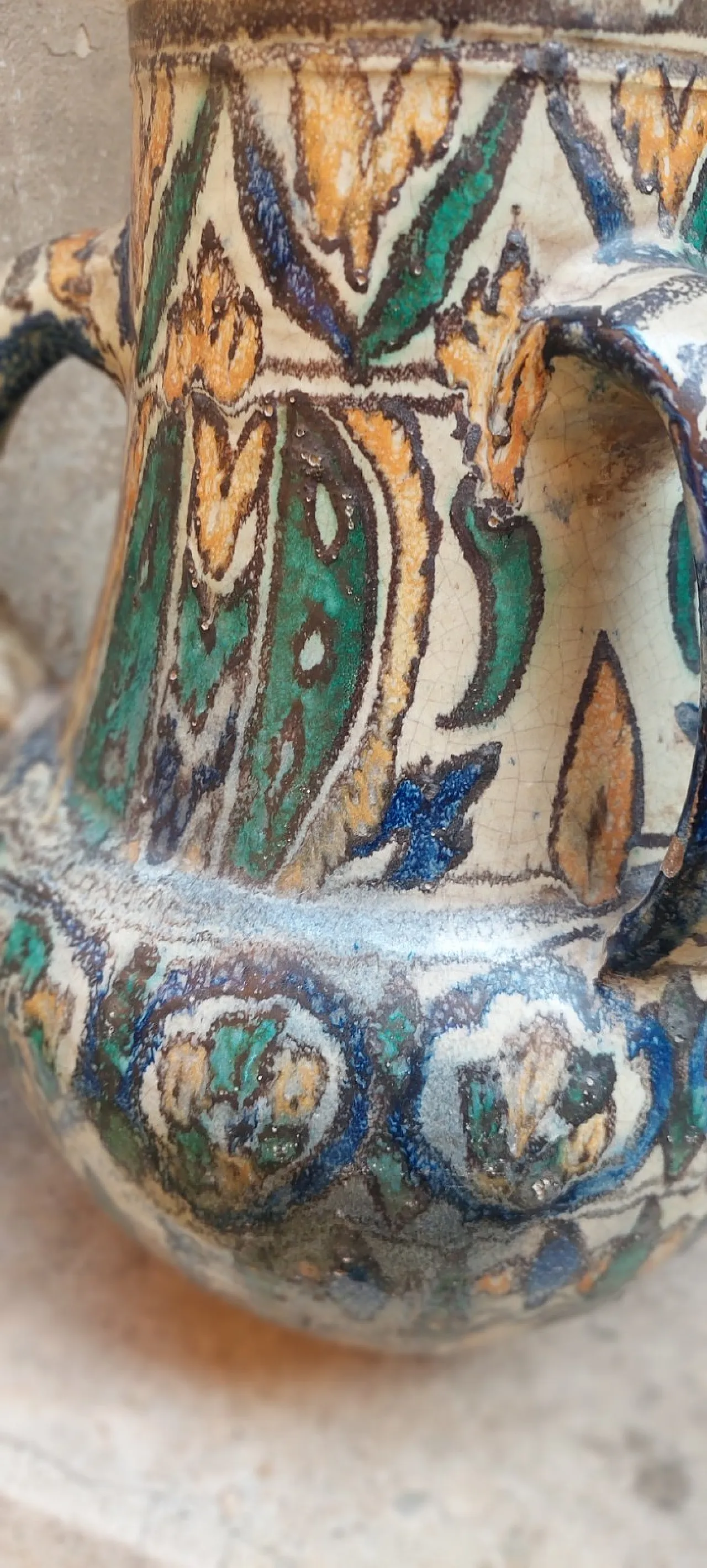 Painted and enameled majolica jar, 19th century 8