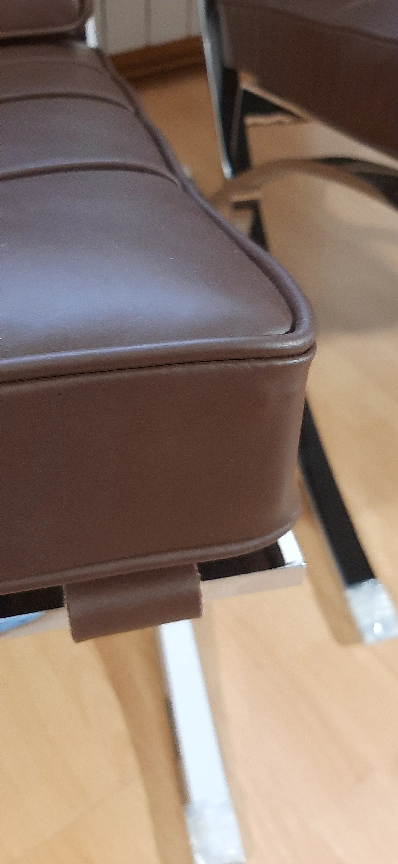 Poltrona Barcelona Relax di Knoll in pelle Venezia Brown, anni 2000 20