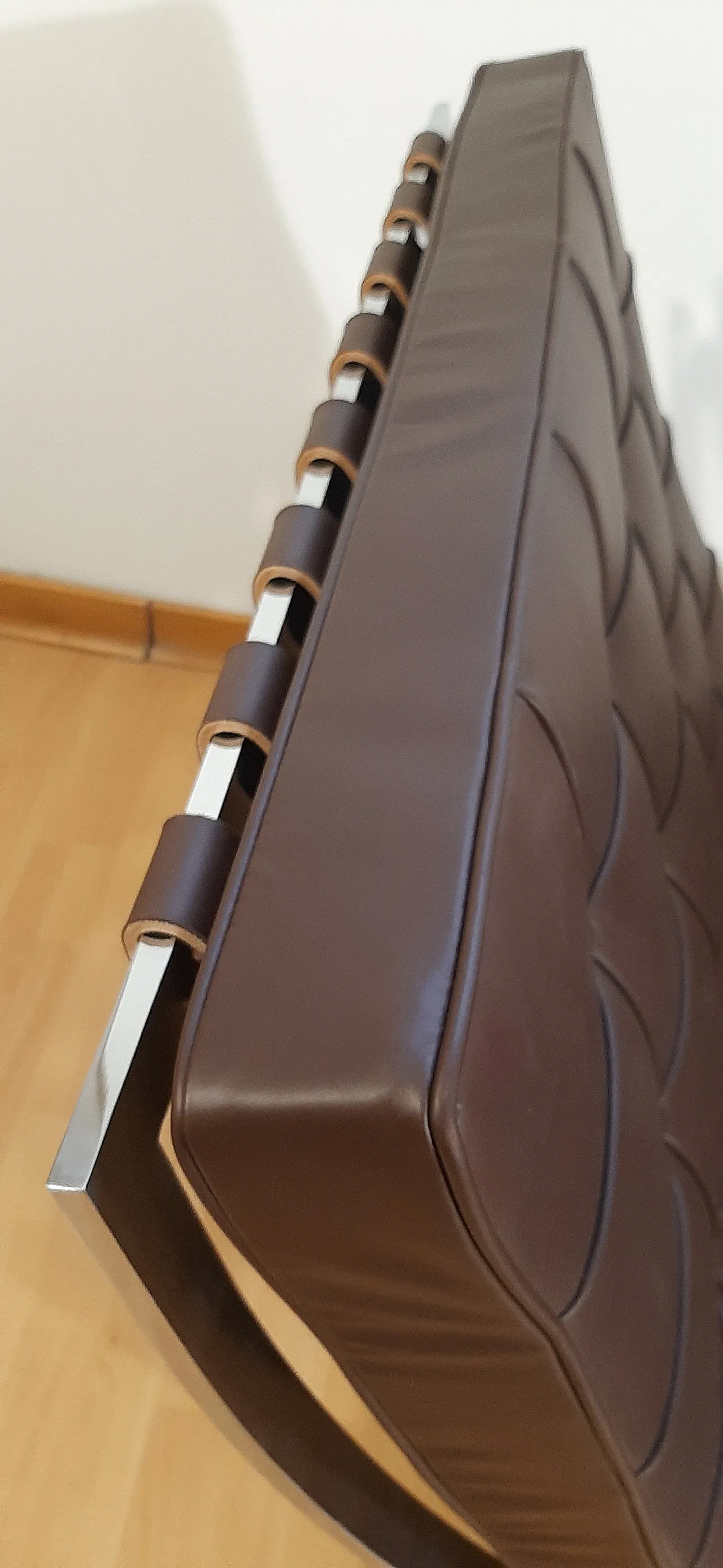 Poltrona Barcelona Relax di Knoll in pelle Venezia Brown, anni 2000 71