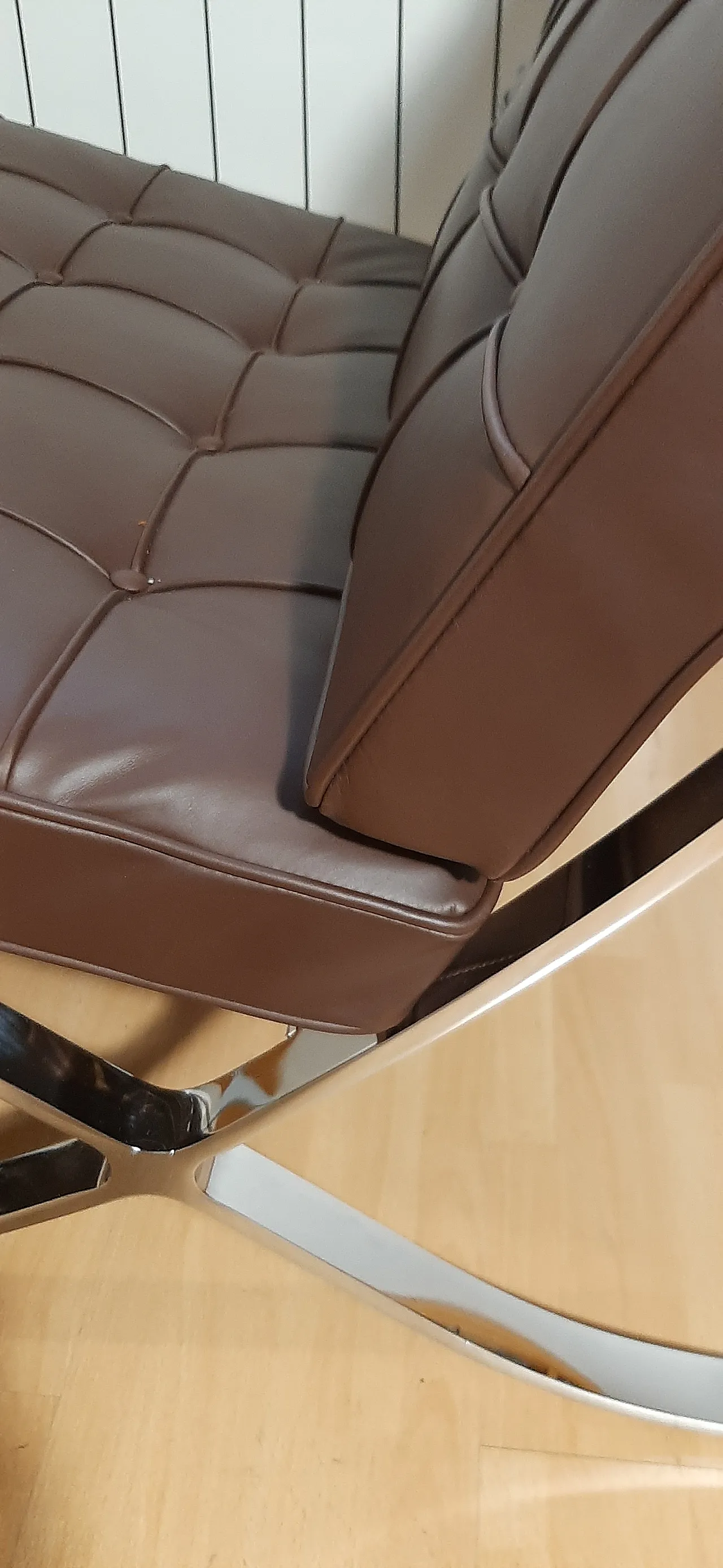 Poltrona Barcelona Relax di Knoll in pelle Venezia Brown, anni 2000 82