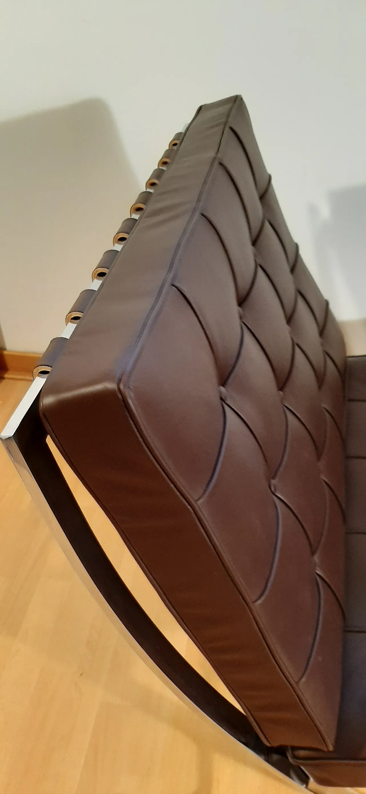 Poltrona Barcelona Relax di Knoll in pelle Venezia Brown, anni 2000 89