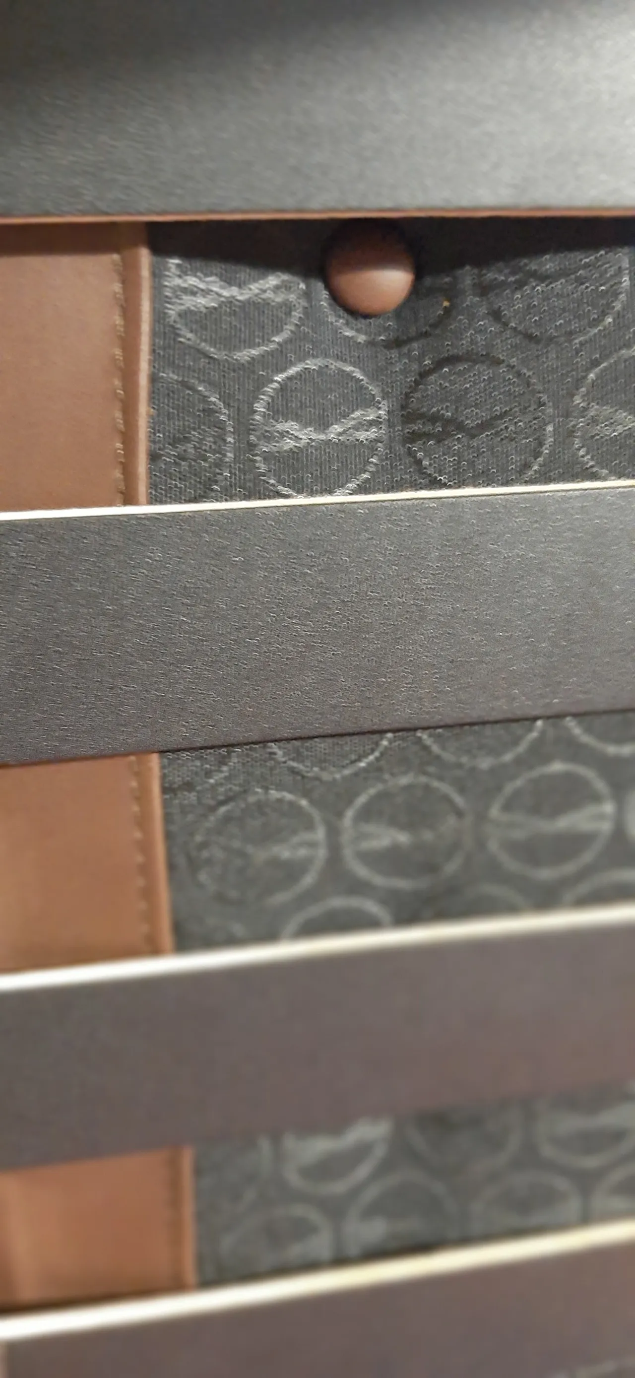 Poltrona Barcelona Relax di Knoll in pelle Venezia Brown, anni 2000 113