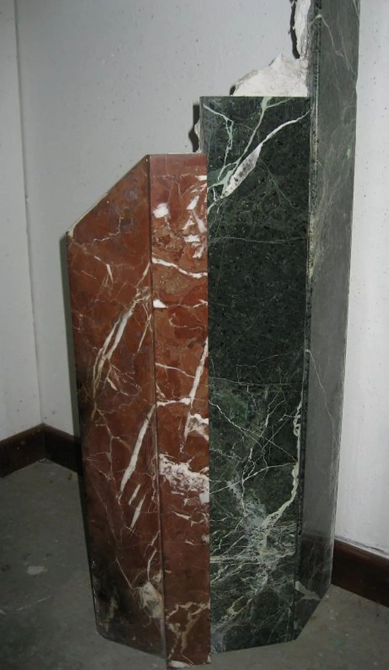 Camino in marmo ad angolo, anni '30 8