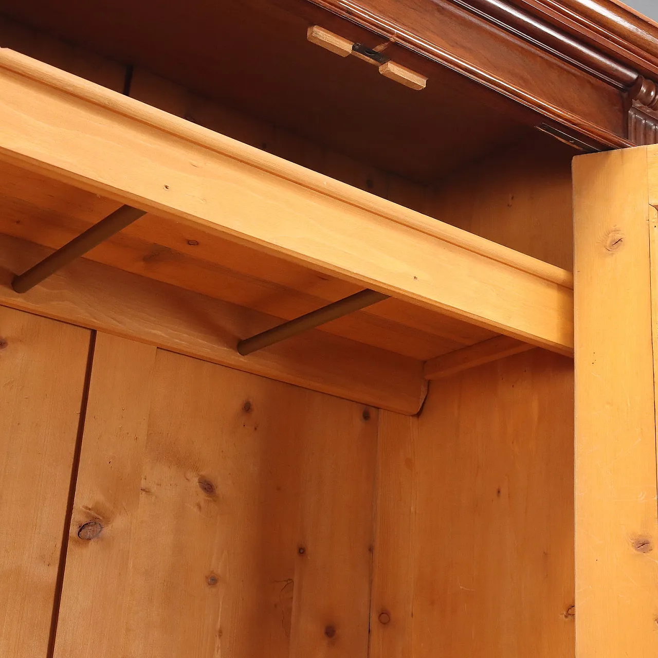 Armadio impiallacciato in mogano e altri legno, primo '900 5