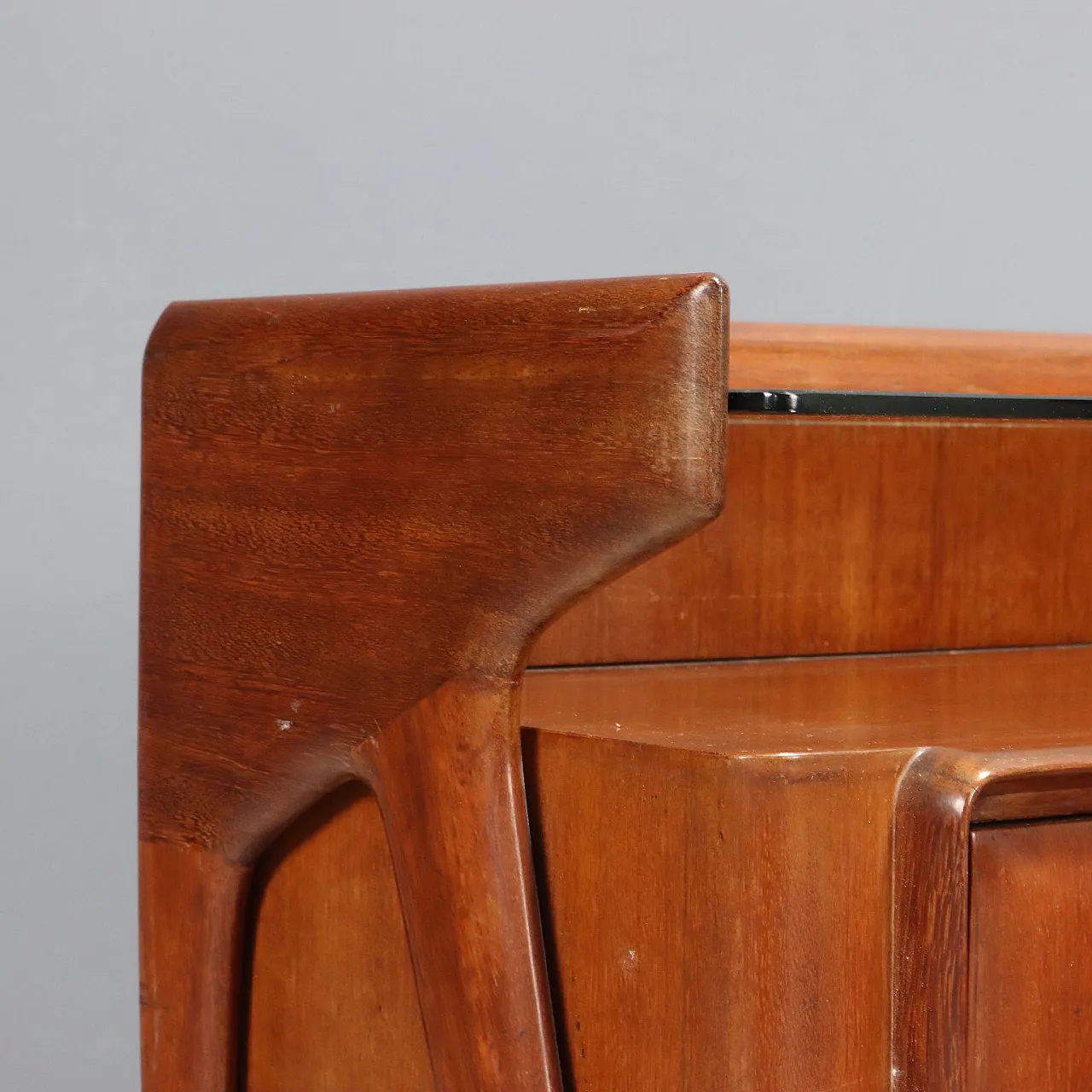 Pair of mahogany, glass and onyx bedside tables, 20th century 7