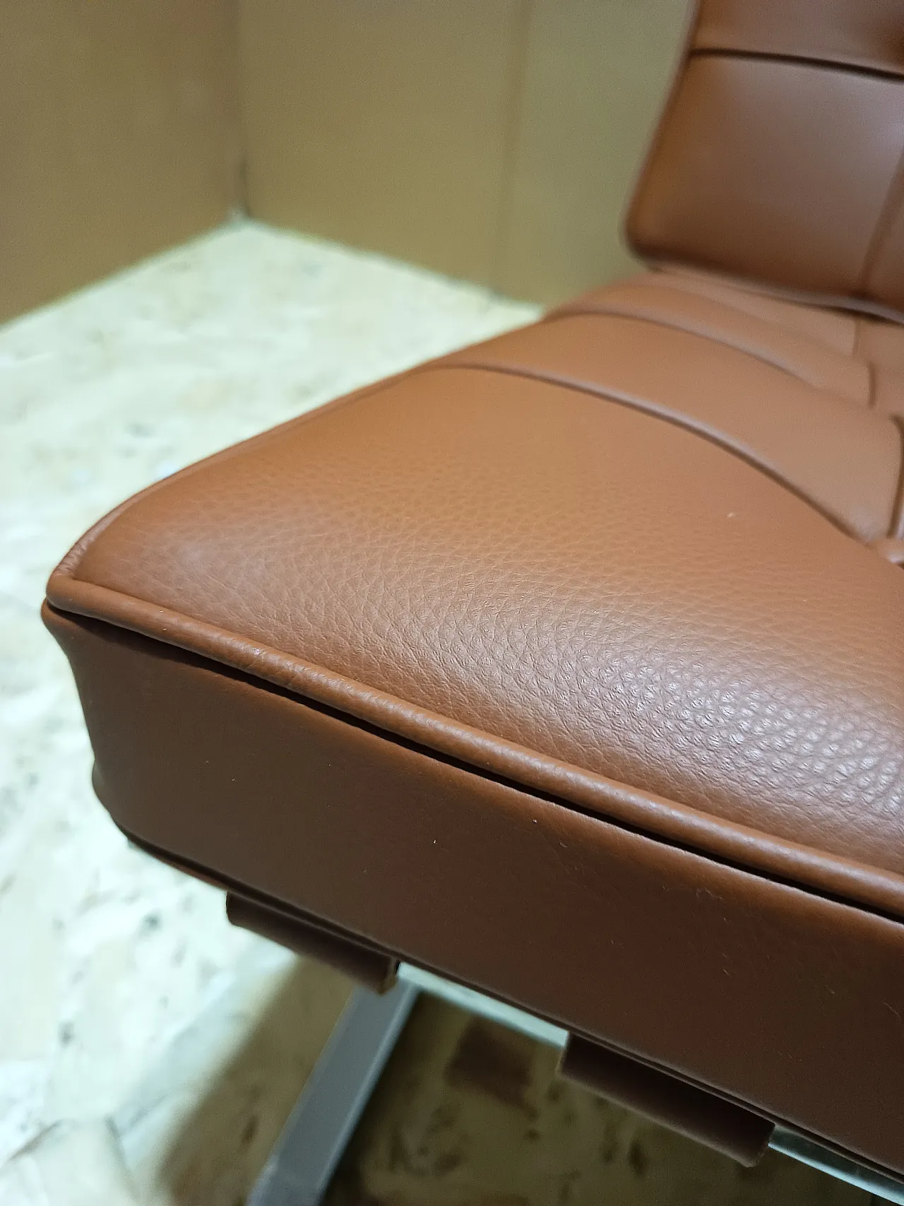 Poltrona Barcellona Relax di Knoll in pelle Volo Cognac, anni 2000 46