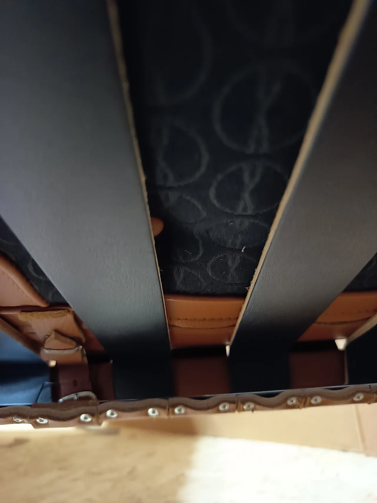 Poltrona Barcellona Relax di Knoll in pelle Volo Cognac, anni 2000 90