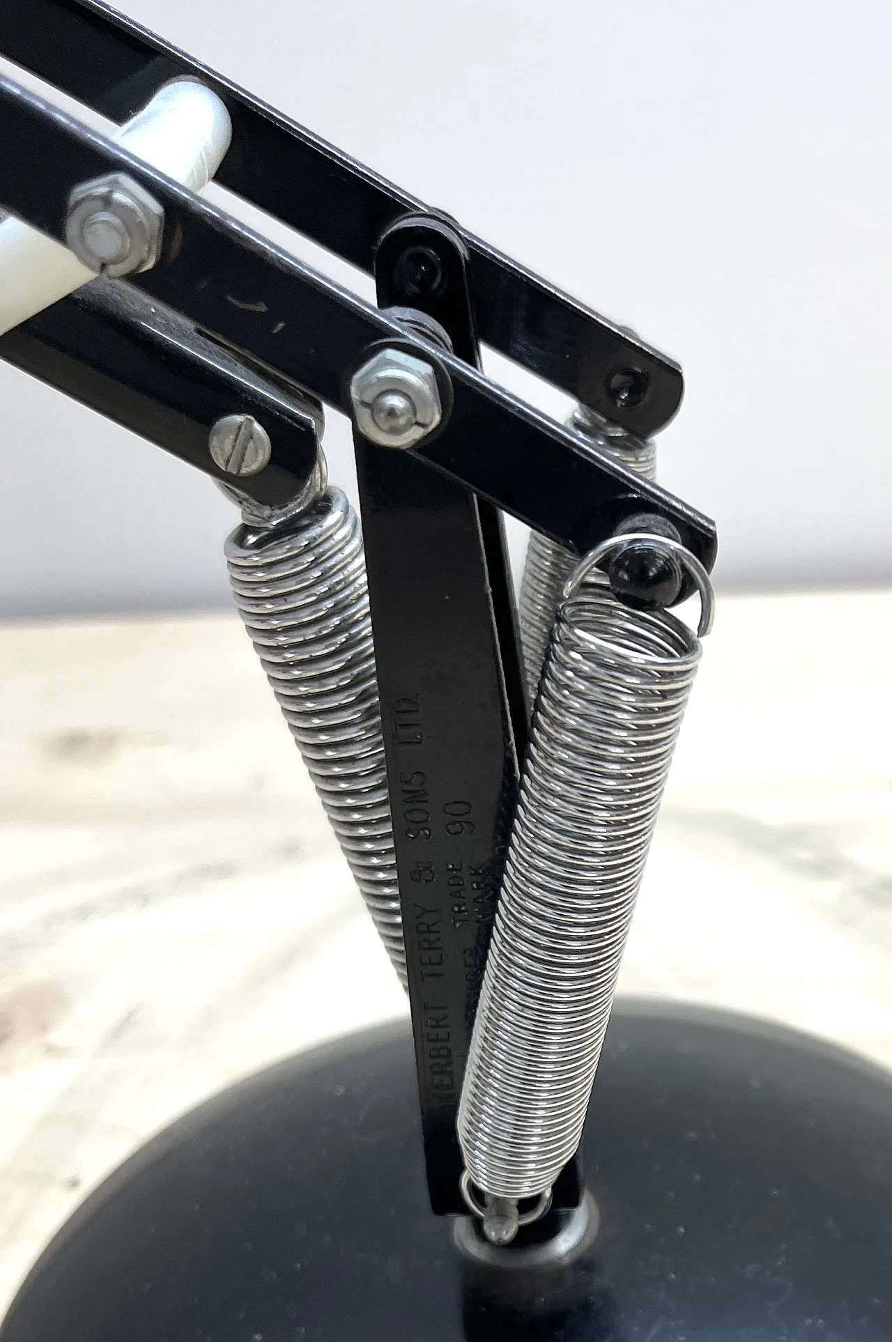 Lampada da tavolo Anglepoise di  Herbert Terry & Sons, anni '70 13