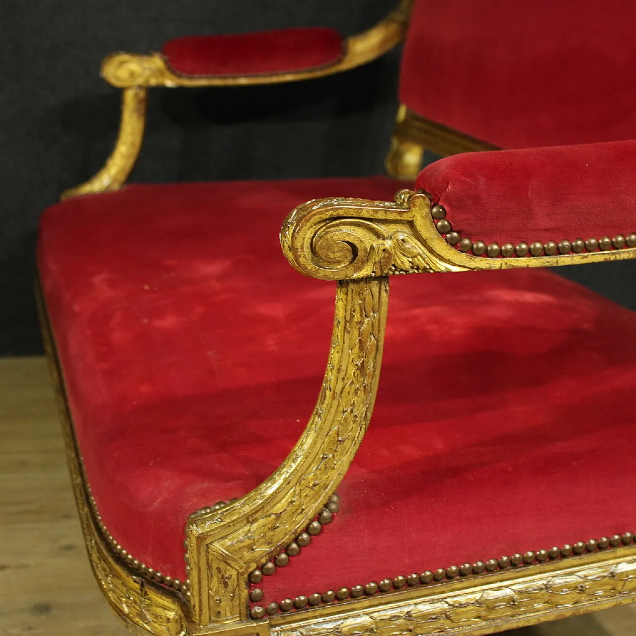 French red velvet sofa, 19th century 4