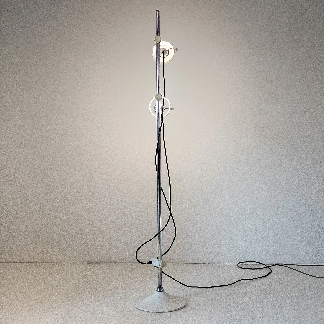 Chromed steel floor lamp by Martinelli Luce, 70s 8
