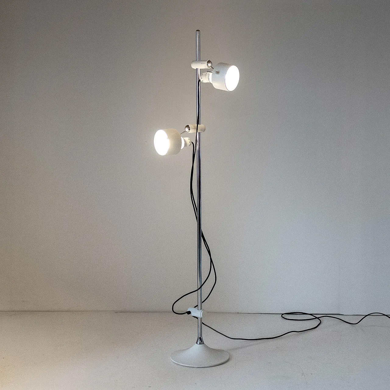 Chromed steel floor lamp by Martinelli Luce, 70s 10