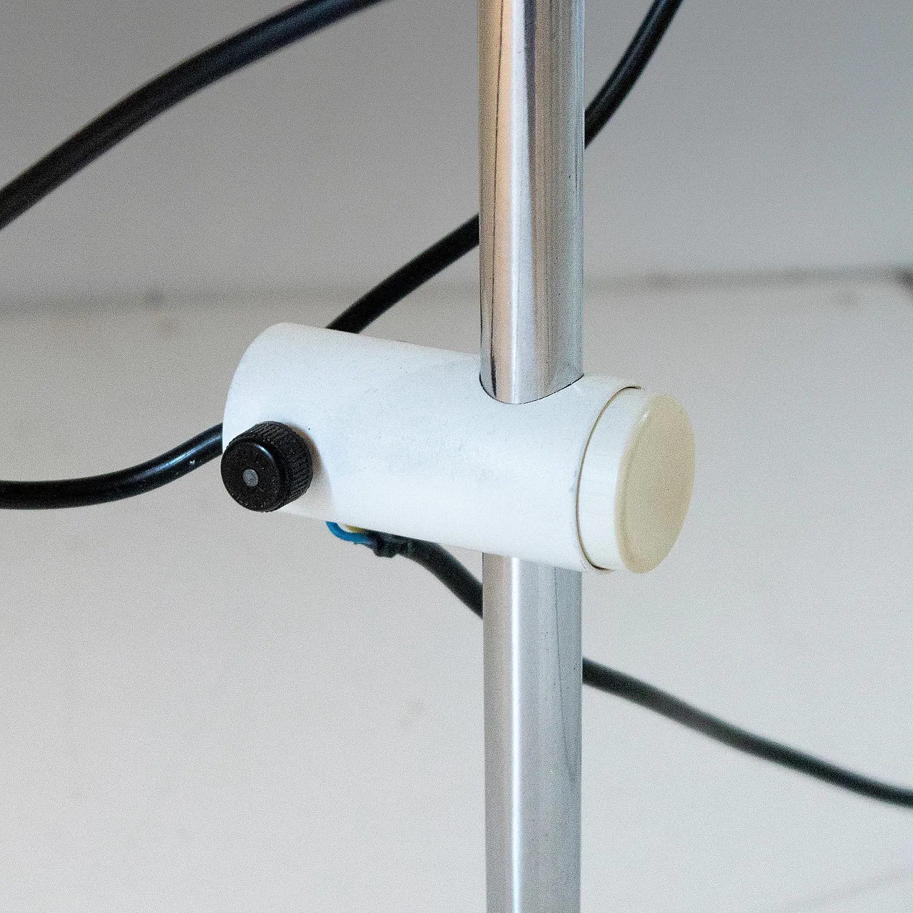 Chromed steel floor lamp by Martinelli Luce, 70s 17