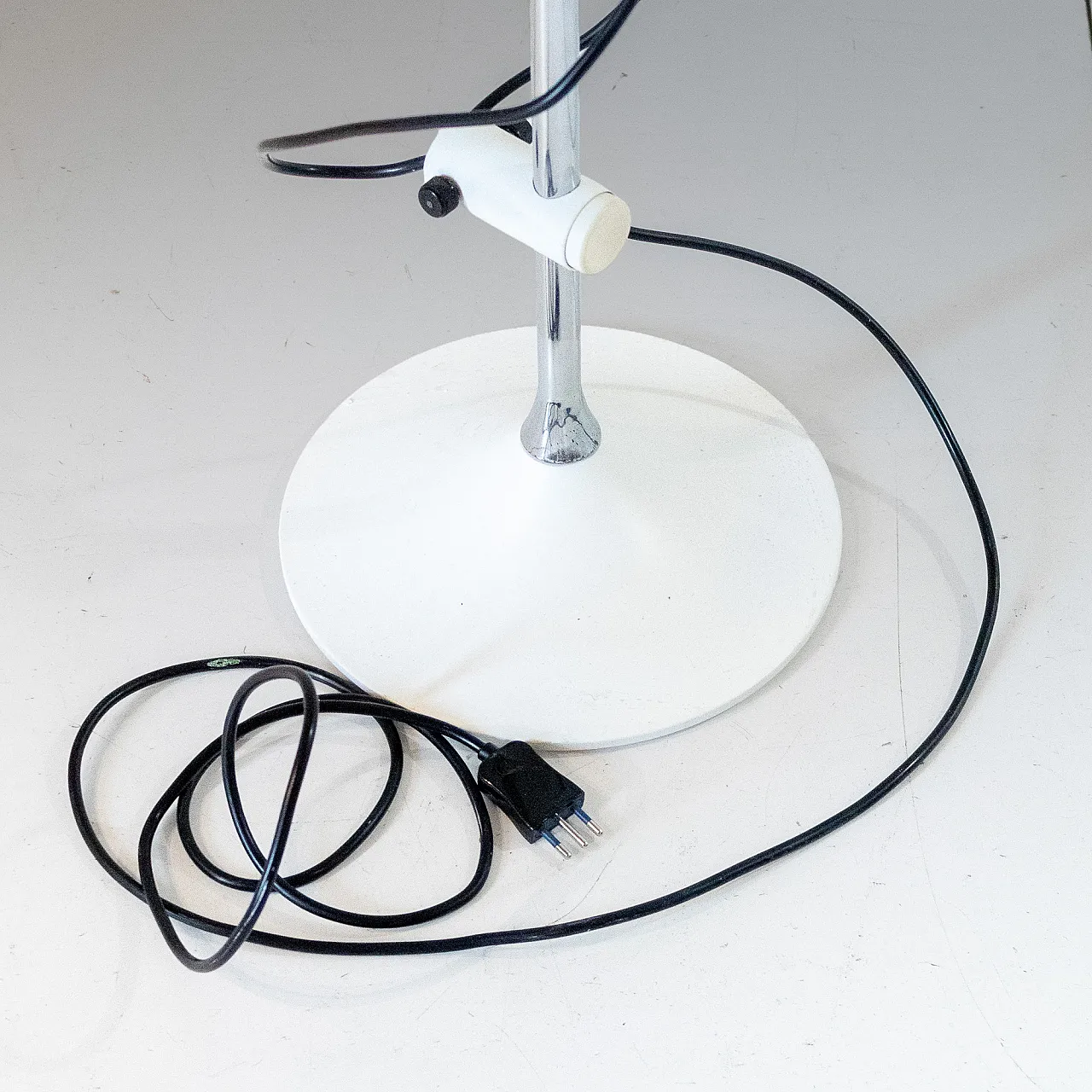 Chromed steel floor lamp by Martinelli Luce, 70s 18