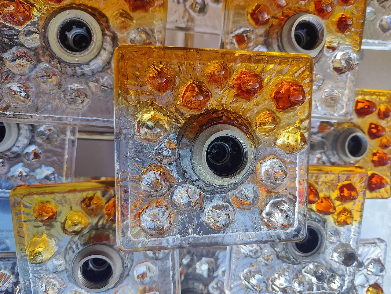 Pair of chandeliers by Toni Zuccheri for Mazzega, 1970 7