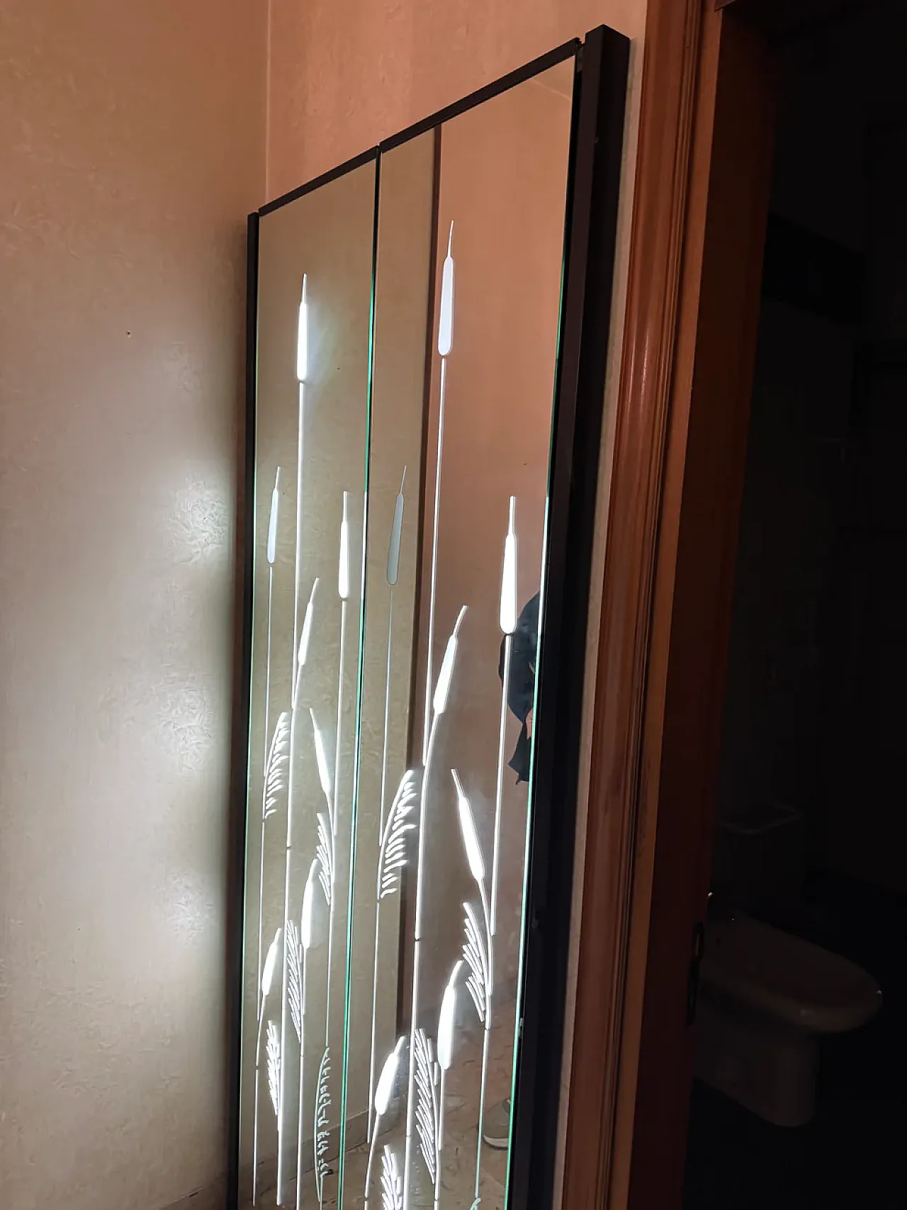 Specchio retroilluminato da parete, anni ‘80 13