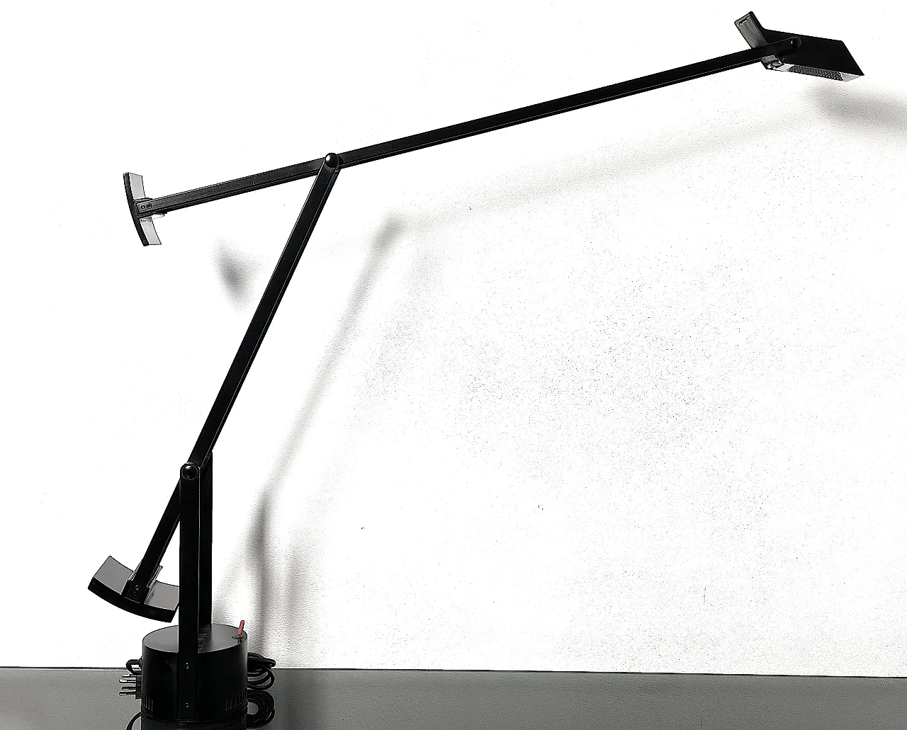 Tizio Table Lamp by Richard Sapper for Artemide, 1972 1