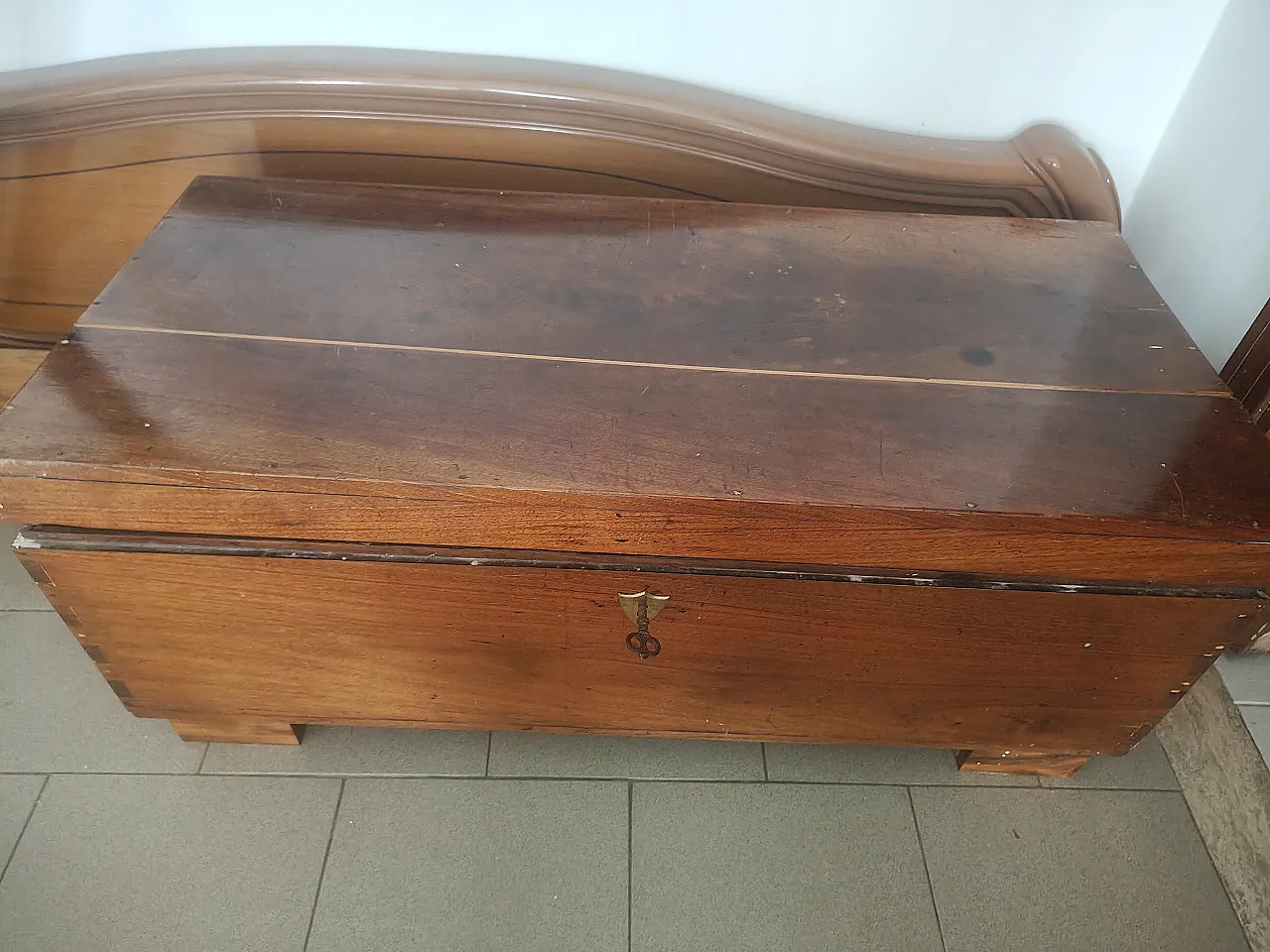 Pair of wooden chests, 19th century 2
