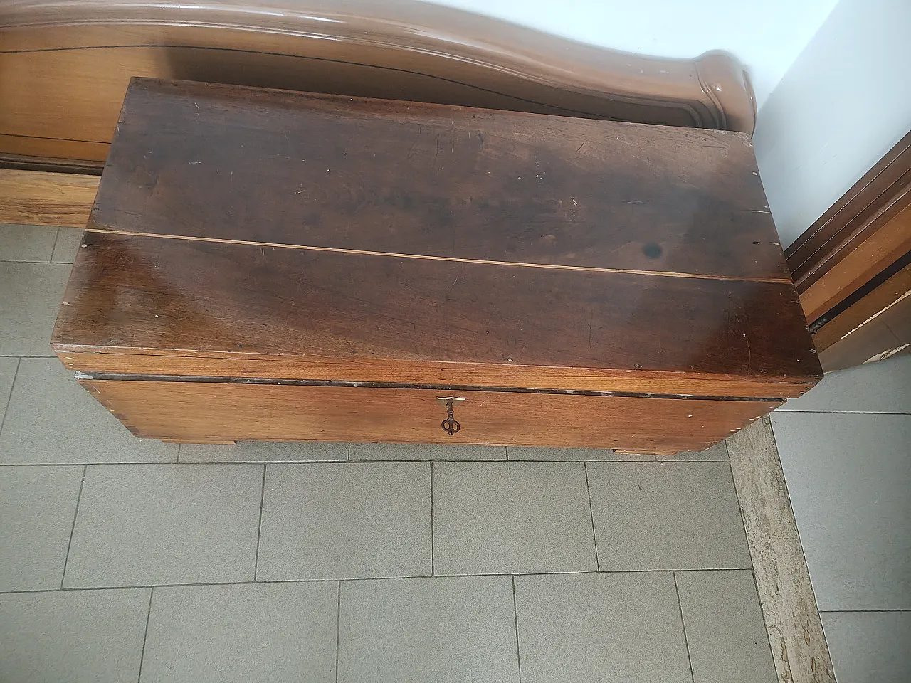 Pair of wooden chests, 19th century 6