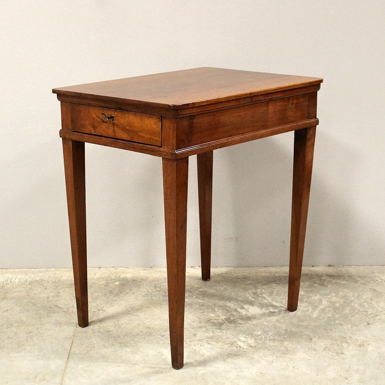 Louis XVI coffee table Italian walnut, 18th century 2