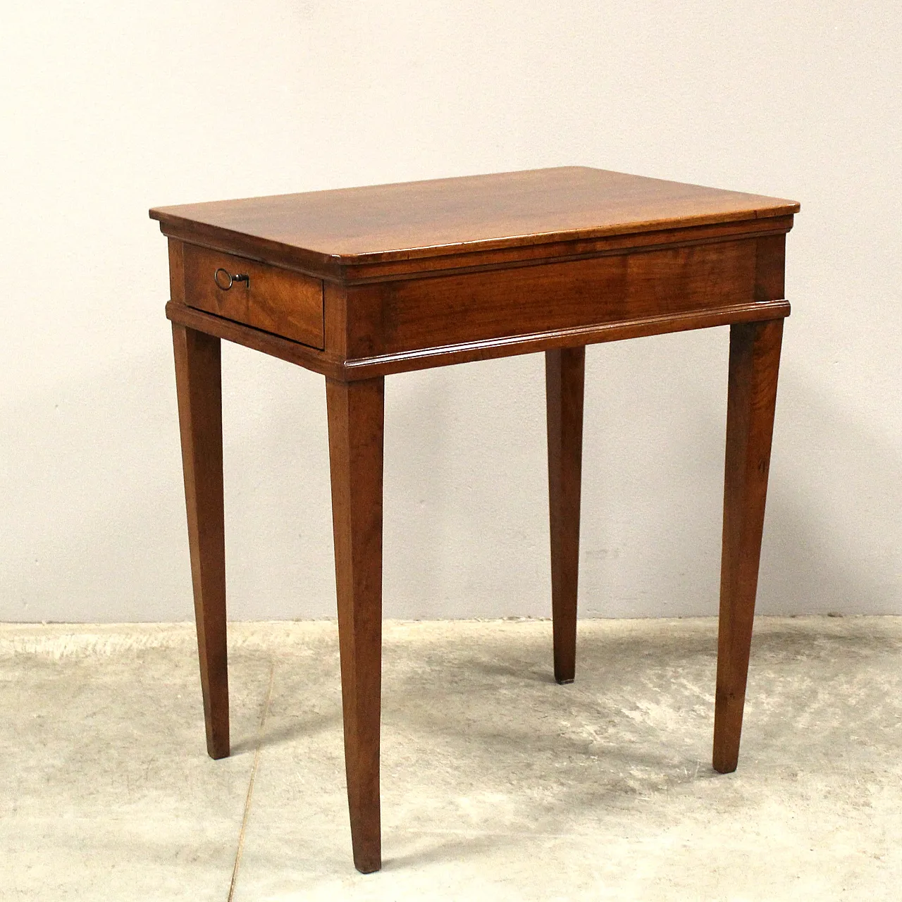 Louis XVI coffee table Italian walnut, 18th century 3