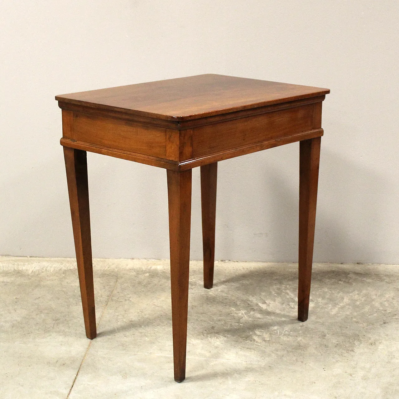 Louis XVI coffee table Italian walnut, 18th century 9