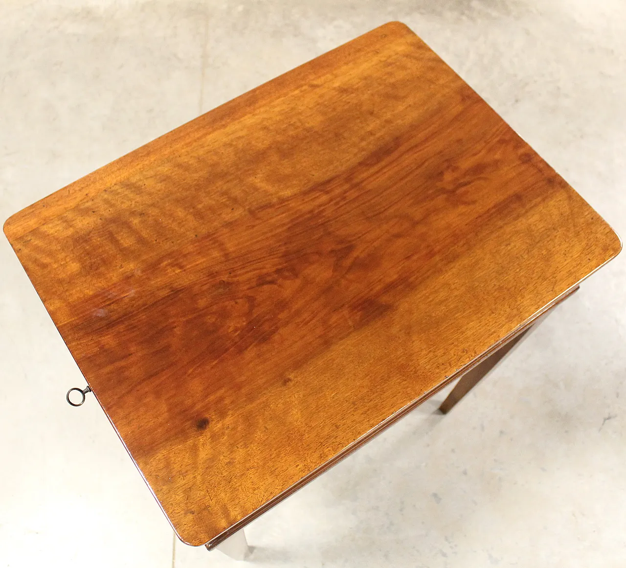 Louis XVI coffee table Italian walnut, 18th century 11