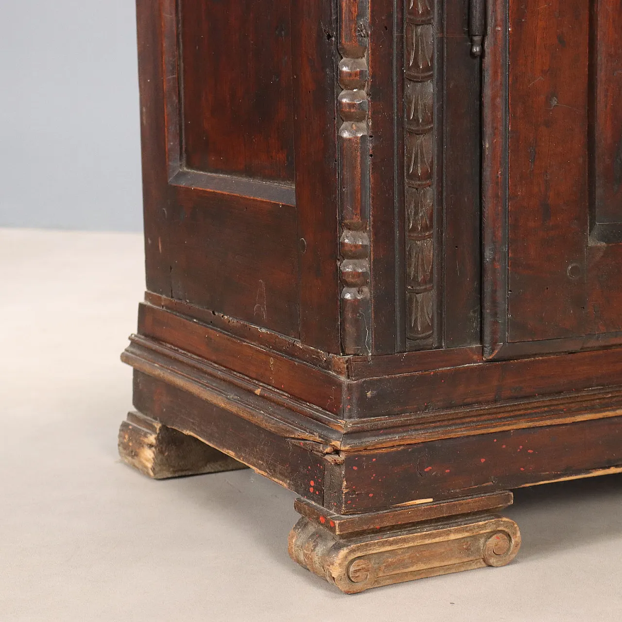 Armadio in noce, metà '800 9