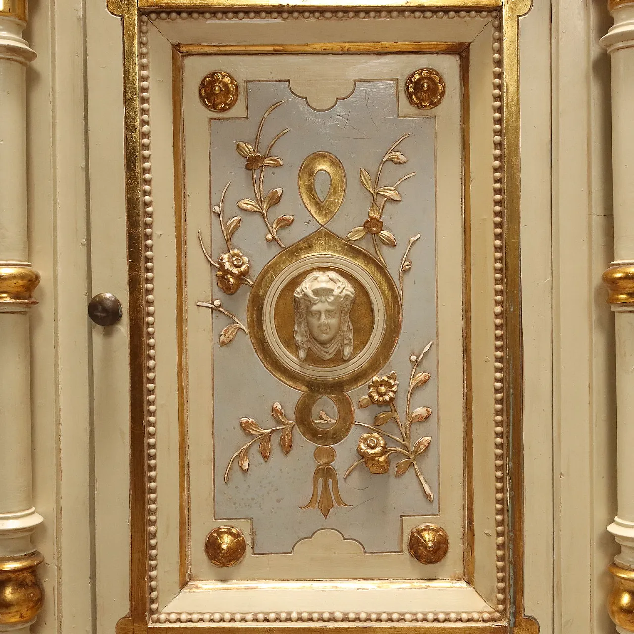 Pair of lacquered, carved and gilded fir sideboards, late 19th century 4