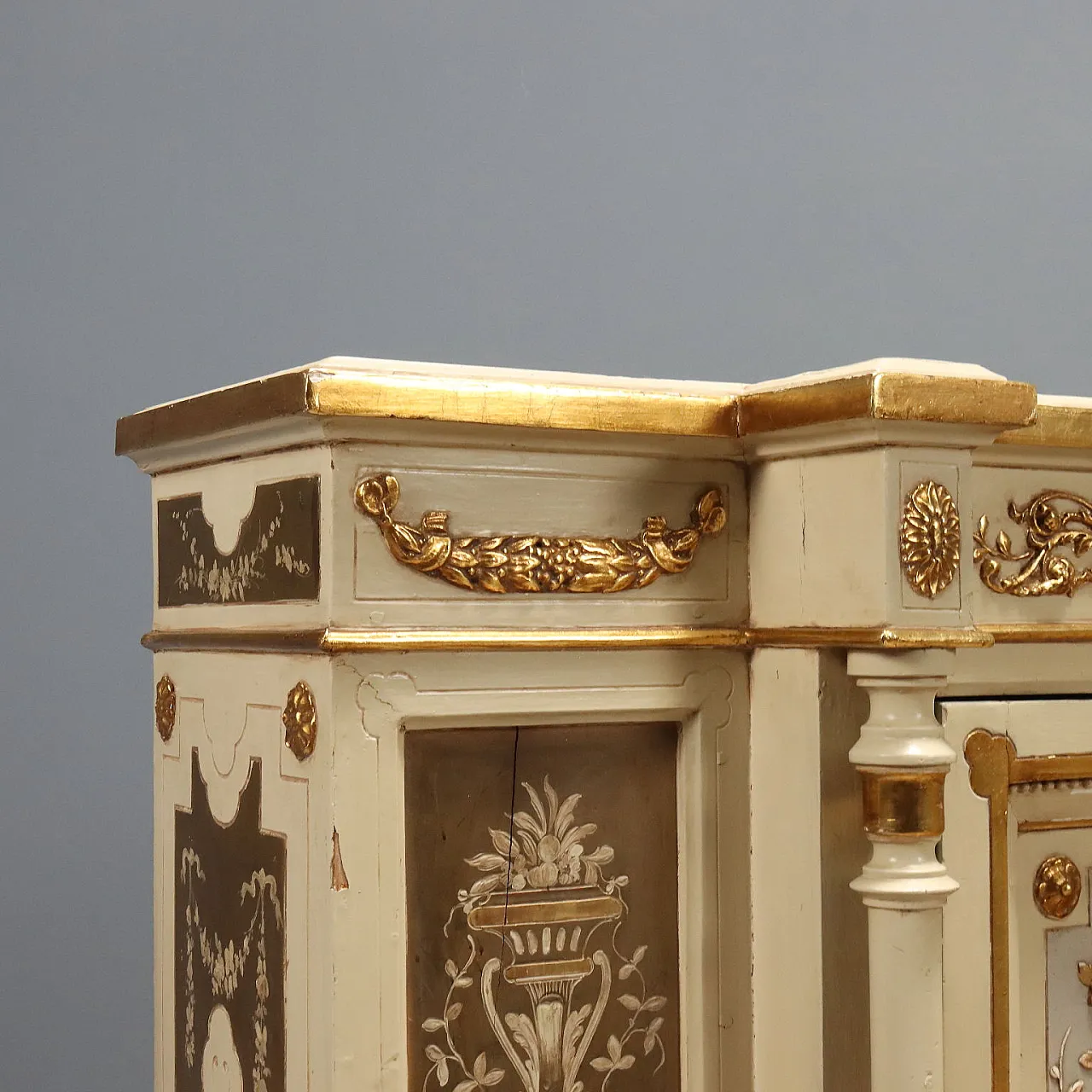 Pair of lacquered, carved and gilded fir sideboards, late 19th century 7